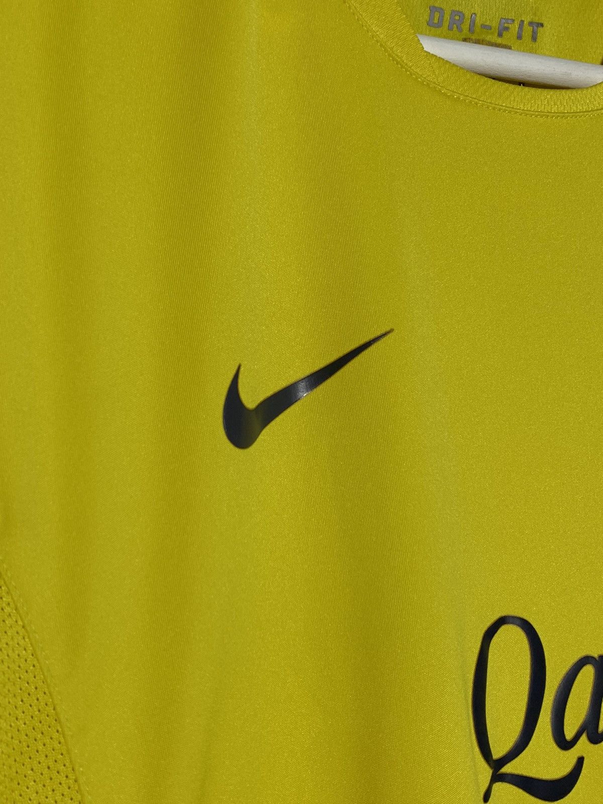 Nike F.C Barcelona Nike Y2k Streetwear Football shirt Size US M / EU 48-50 / 2 - 4 Thumbnail