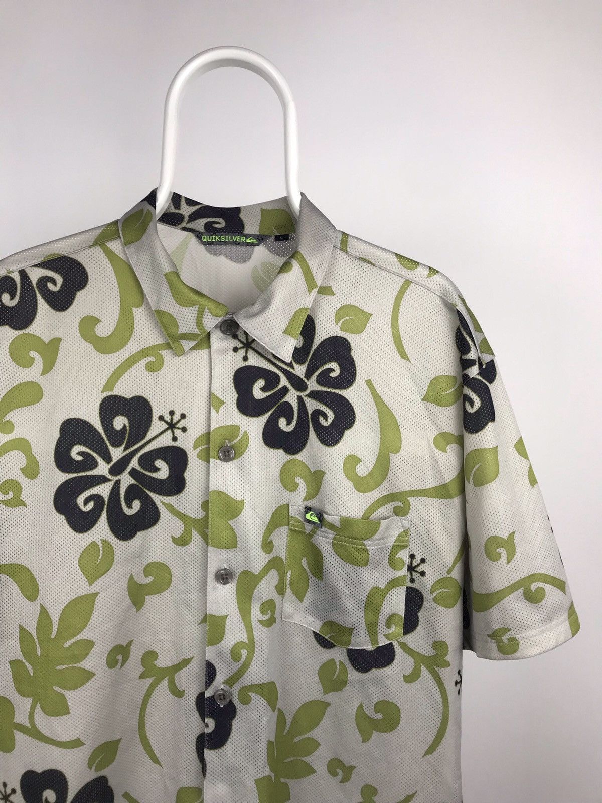 Quicksilver × Vintage Vintage Quiksilver Short Sleeve Shirt Surf Nature Print Size US L / EU 52-54 / 3 - 2 Thumbnail