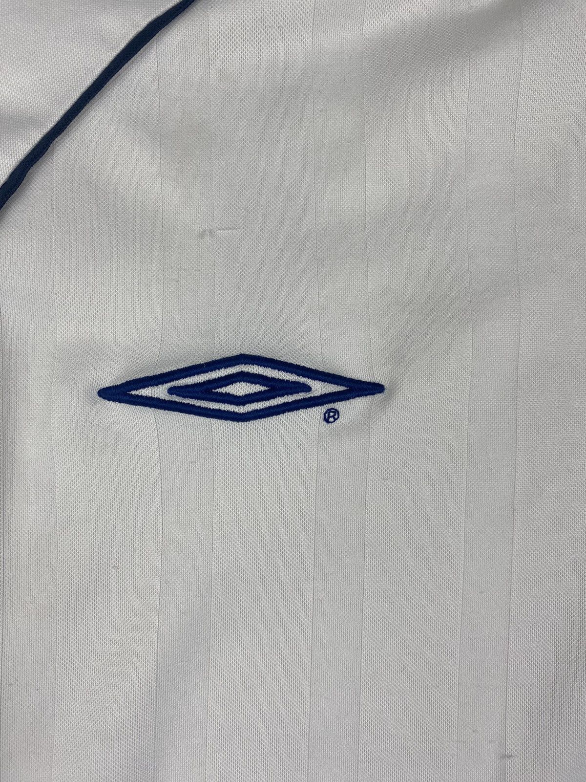 Umbro × Vintage Mens Vintage Umbro England Soccer Jersey T Shirt Size S Size US S / EU 44-46 / 1 - 8 Thumbnail