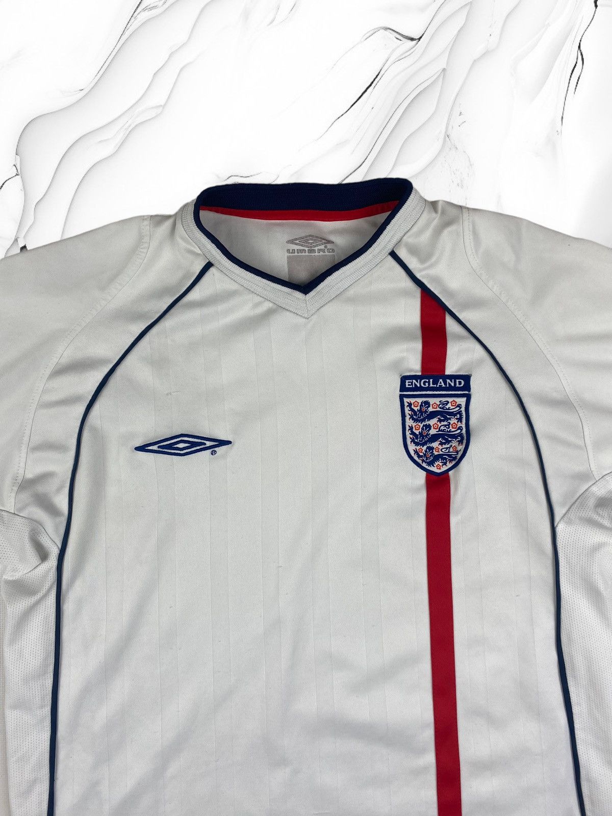 Umbro × Vintage Mens Vintage Umbro England Soccer Jersey T Shirt Size S Size US S / EU 44-46 / 1 - 4 Thumbnail