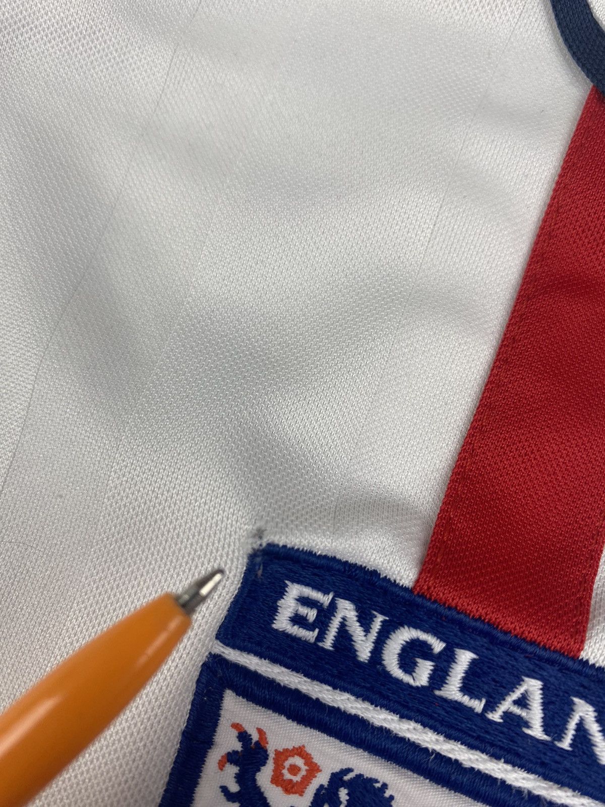 Umbro × Vintage Mens Vintage Umbro England Soccer Jersey T Shirt Size S Size US S / EU 44-46 / 1 - 7 Thumbnail