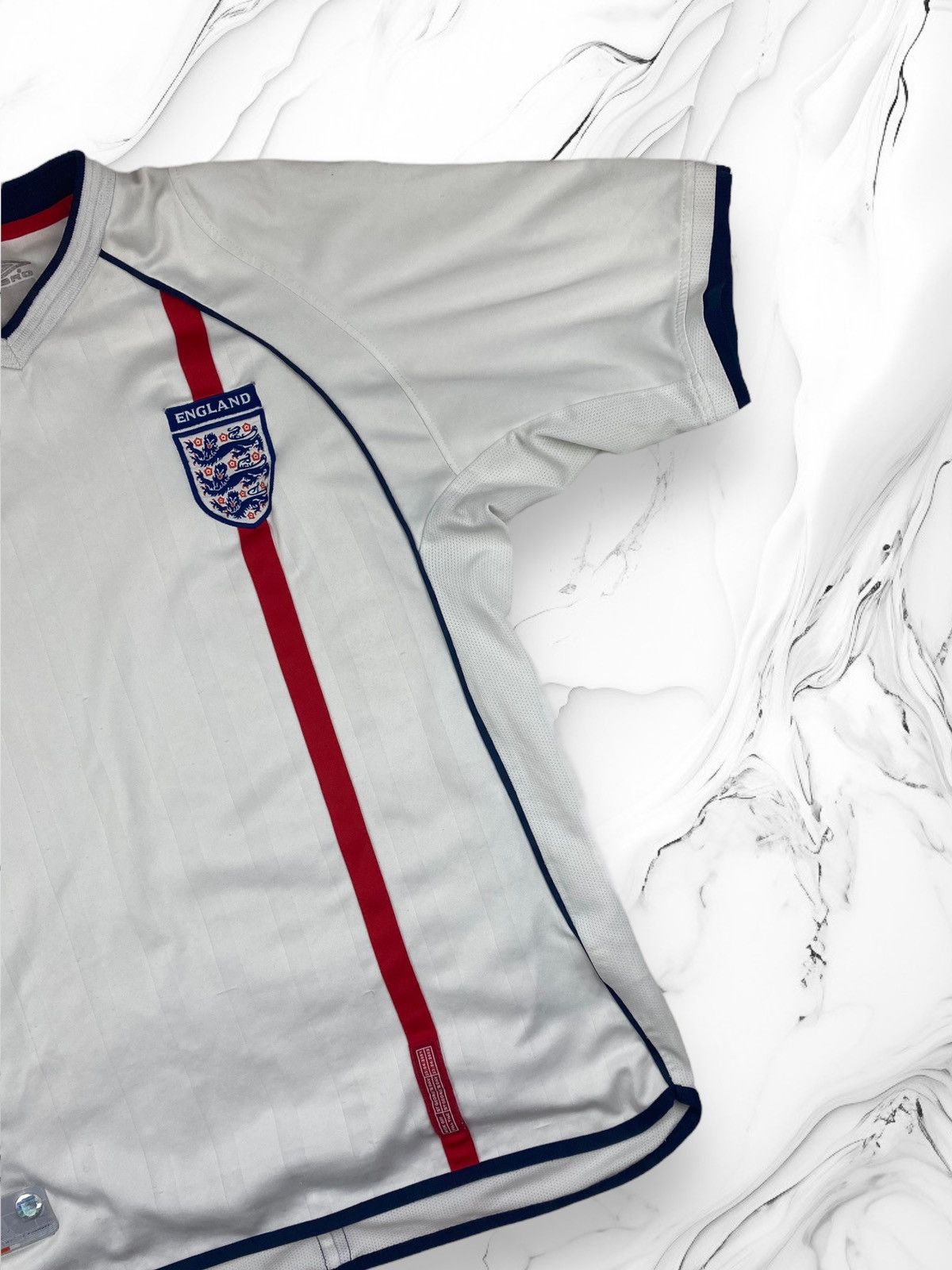 Umbro × Vintage Mens Vintage Umbro England Soccer Jersey T Shirt Size S Size US S / EU 44-46 / 1 - 3 Thumbnail