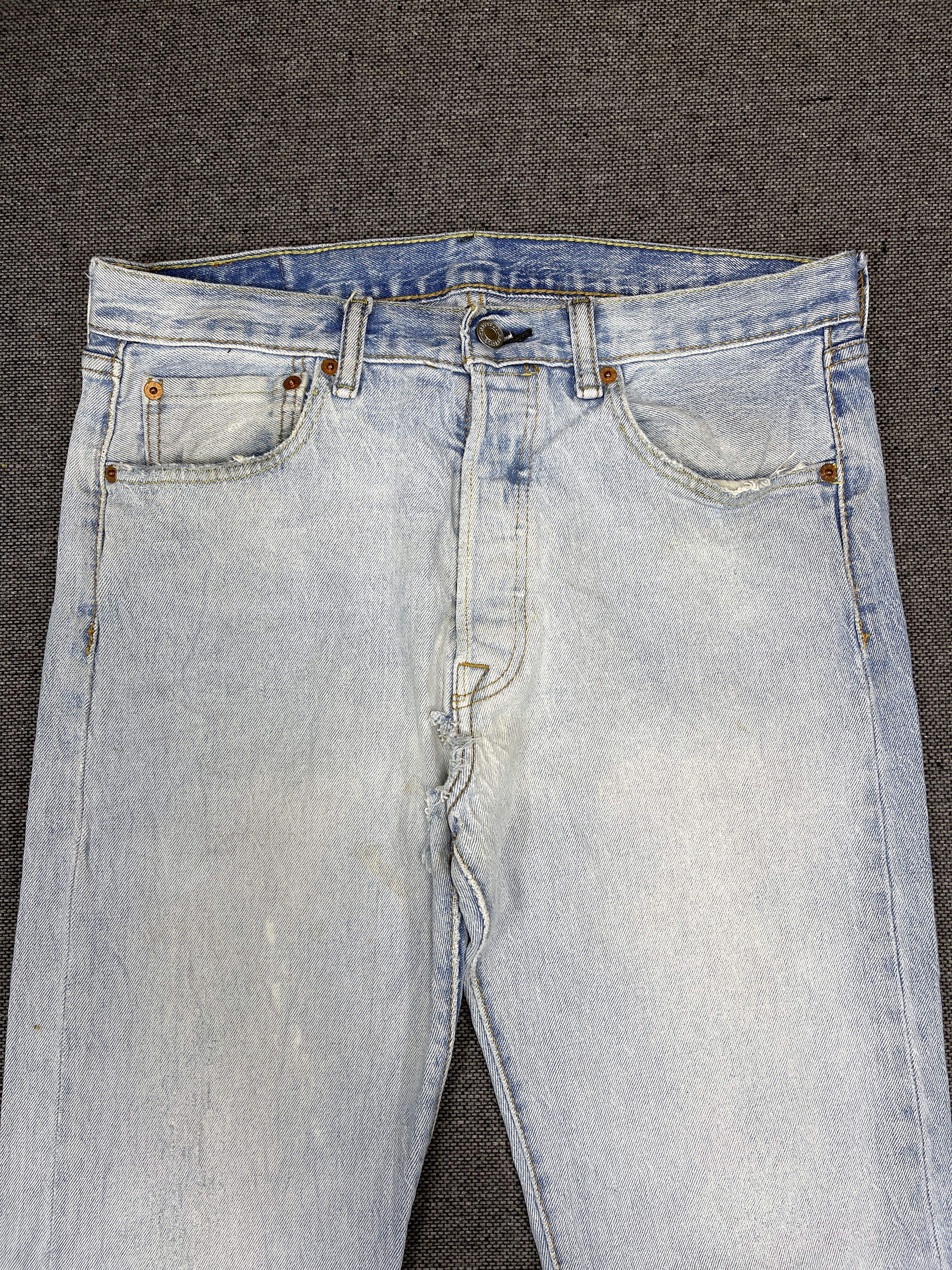 Levi's × Vintage Vintage Levis 501 Light Wash Jeans 33 x 33 - J201 Size US 33 - 3 Thumbnail