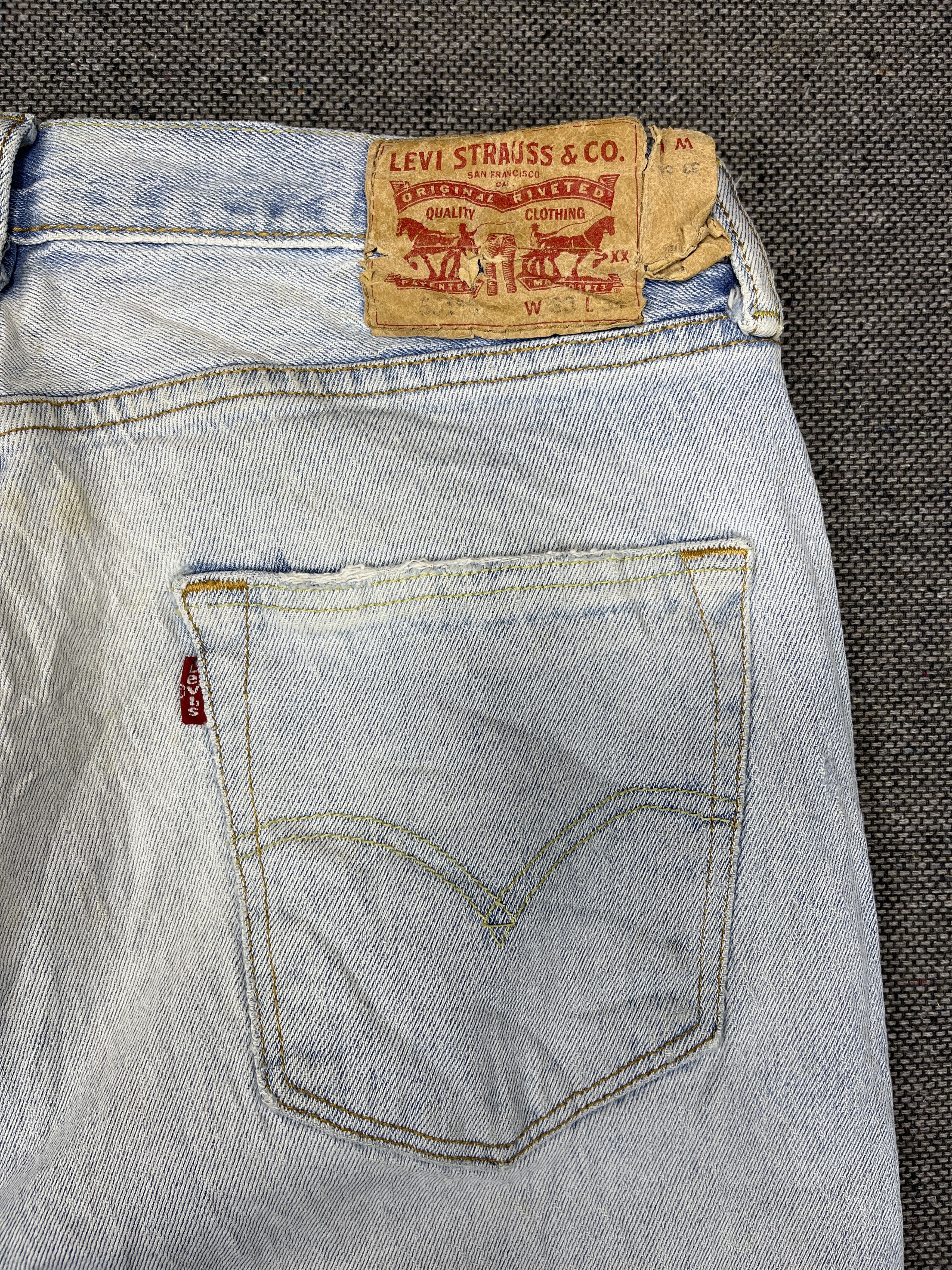 Levi's × Vintage Vintage Levis 501 Light Wash Jeans 33 x 33 - J201 Size US 33 - 14 Thumbnail