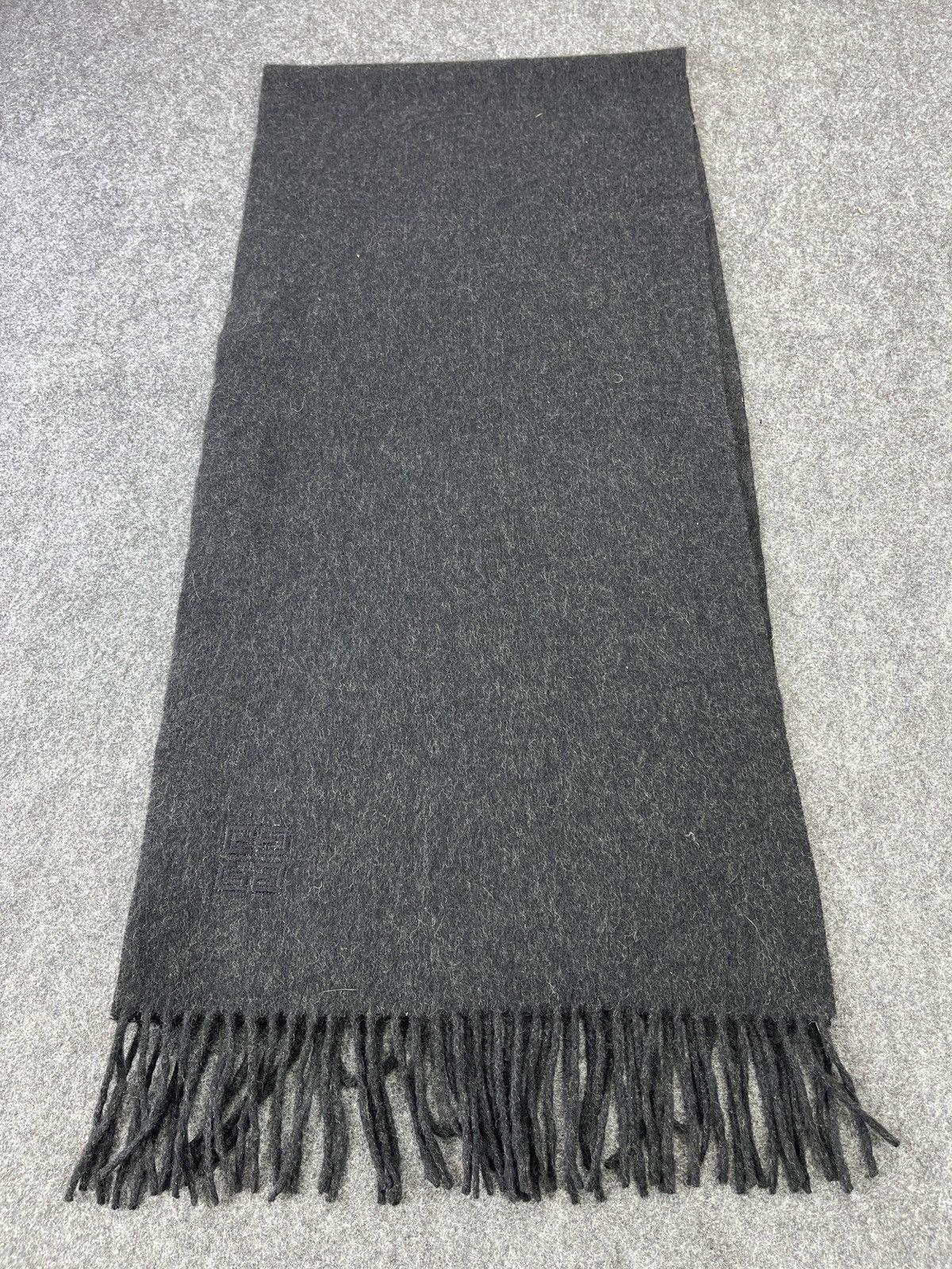 Vintage Givenchy Wool Cashmere Scarf / Muffler / Neckwear T110 Size ONE SIZE - 1 Thumbnail