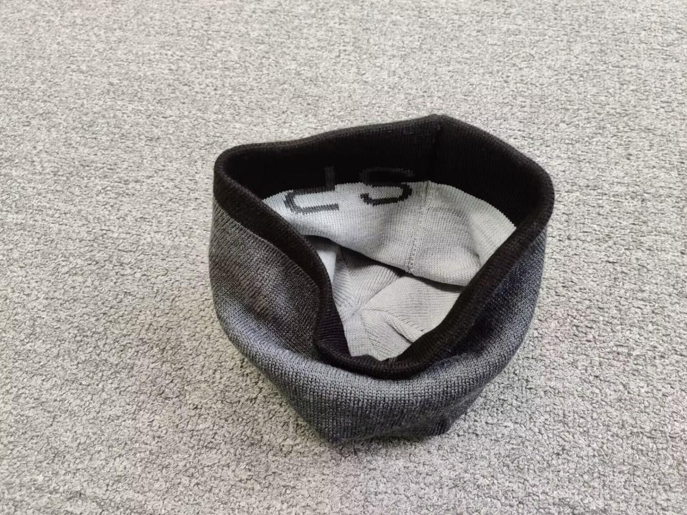 Spyder Spyder Logo Graphics Knitted Beanie Hat Grey Color Size ONE SIZE - 4 Thumbnail