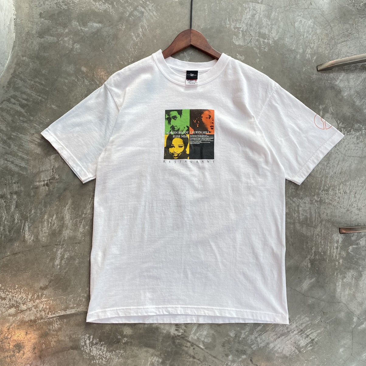 Vintage Vintage 98 Lauryn Hill Adrien Brody Restaurant Movie Tee Size US M / EU 48-50 / 2 - 3 Thumbnail