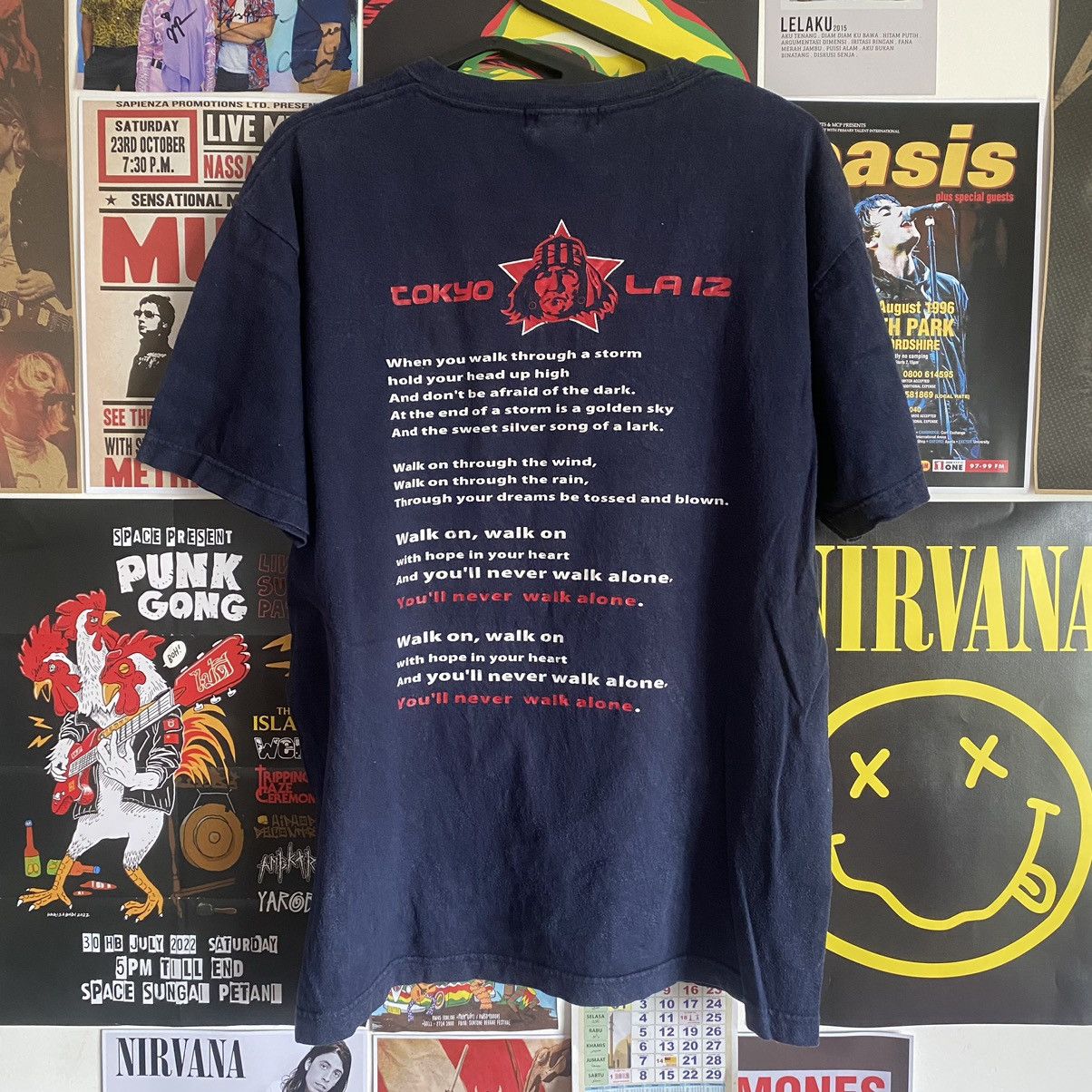 Band Tees Vintage Rolling Stone LA12 Tokyo with YNWA Lyric on Back Size US M / EU 48-50 / 2 - 2 Thumbnail