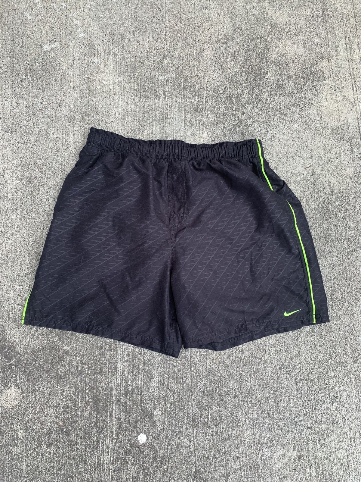 Nike Nike shorts (medium) Size US 30 / EU 46 - 2 Thumbnail