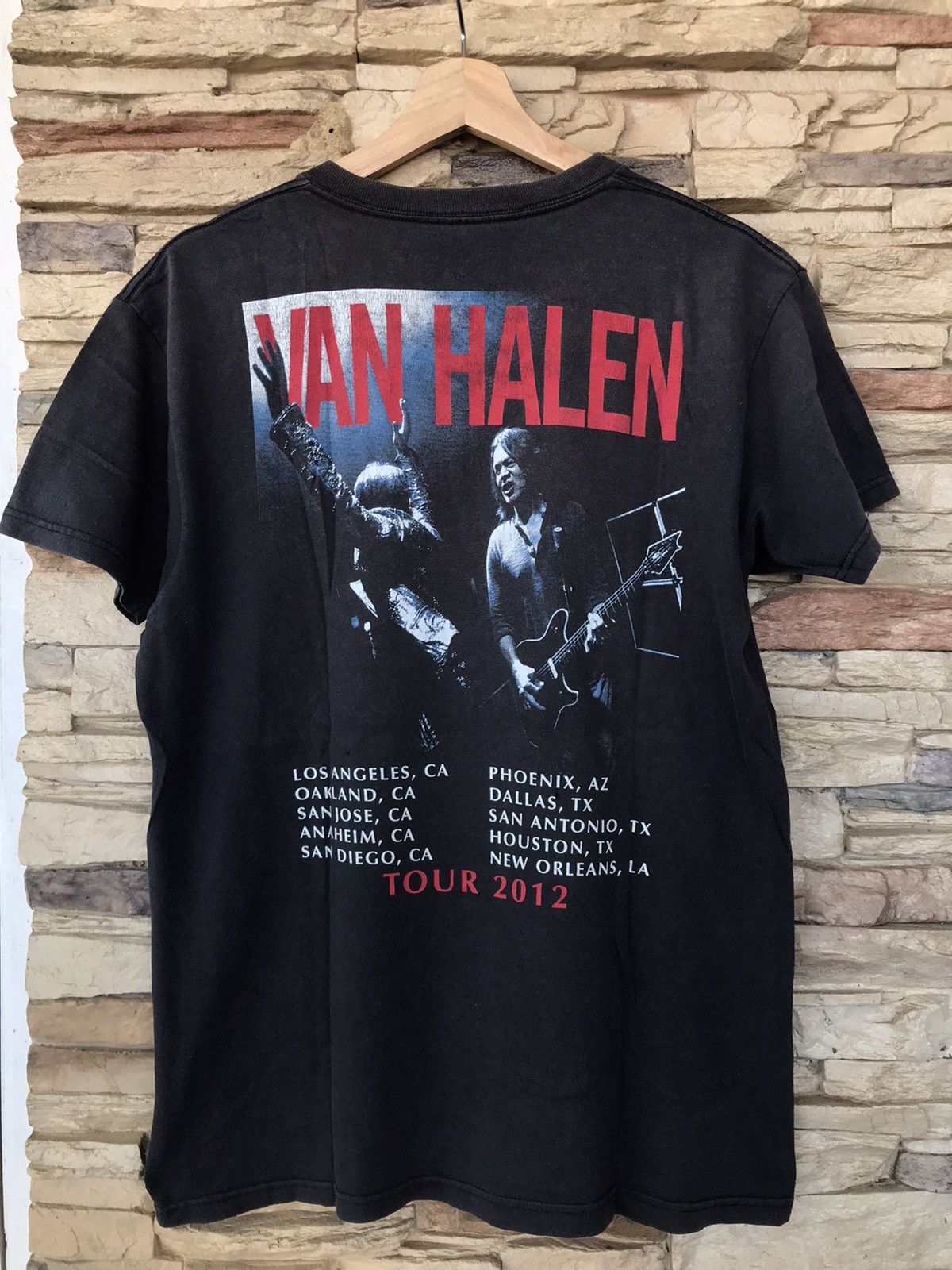 Band Tees Vintage Van Halen Tour 2012 Tee nirvana Size US M / EU 48-50 / 2 - 2 Thumbnail