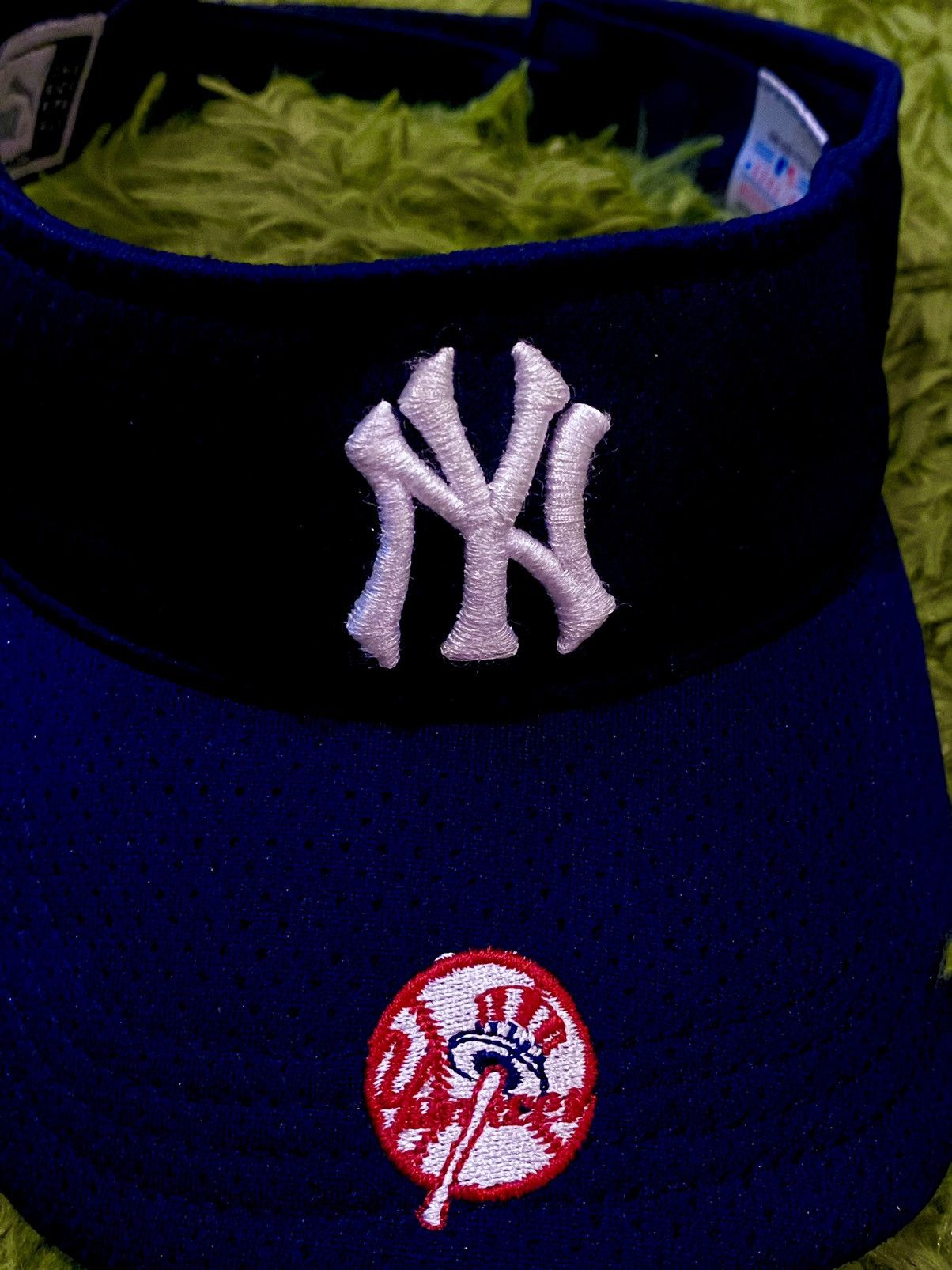 Puma Vintage New York Yankees Visor Hat Size ONE SIZE - 2 Thumbnail