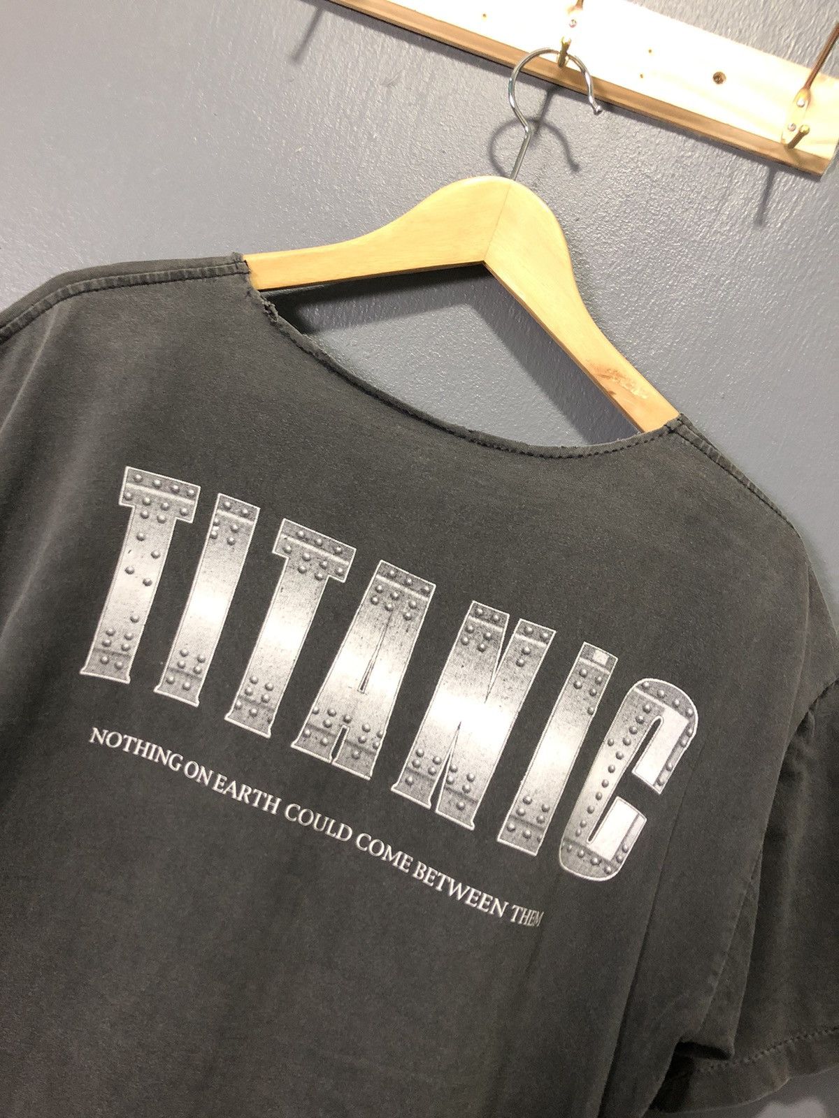 Vintage RARE🔥VINTAGE TITANIC DISTRESSED ROUNDNECK SINGLE STICH SHIRT Size US M / EU 48-50 / 2 - 8 Thumbnail