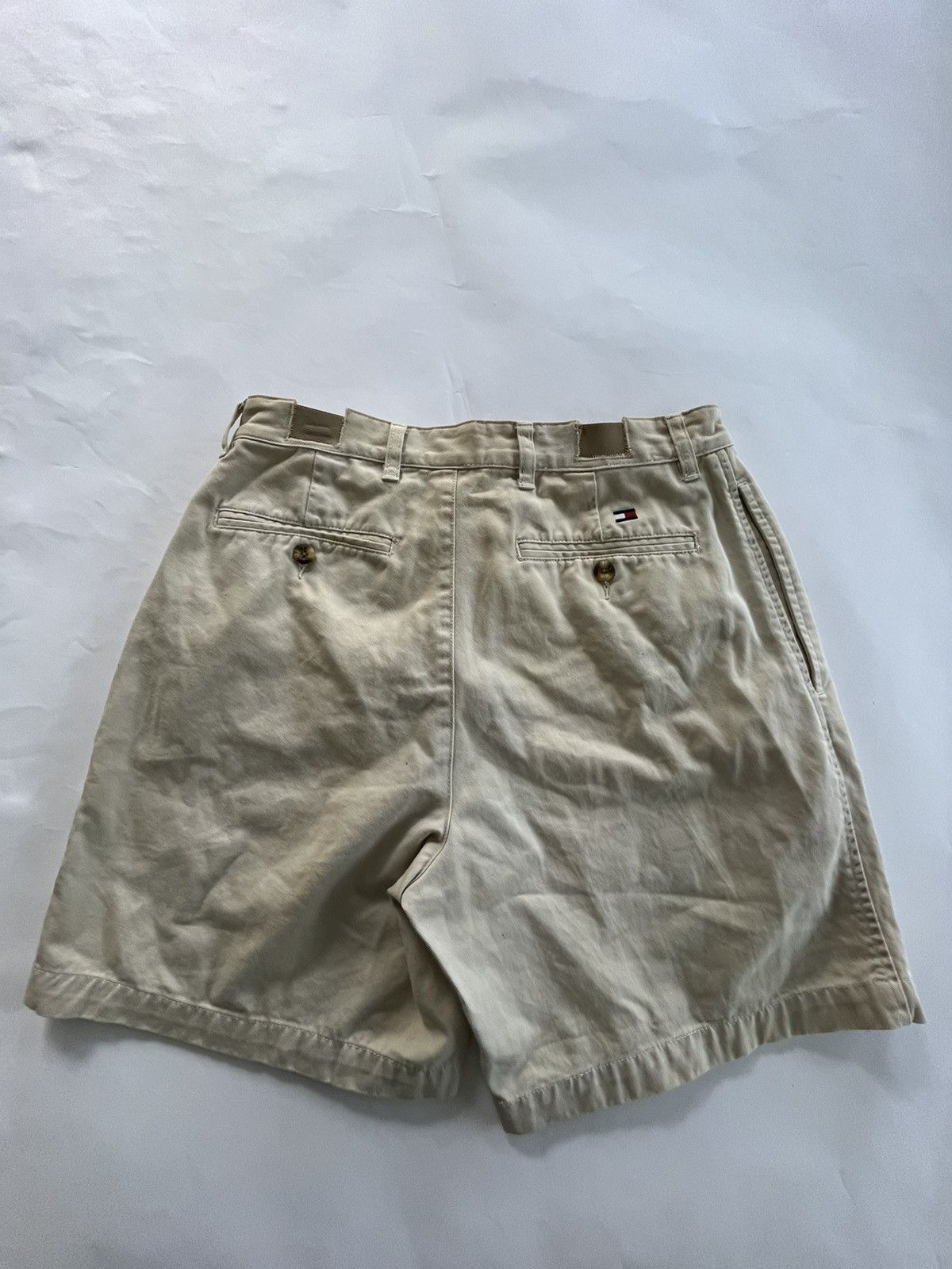 Tommy Hilfiger 90s Tommy Hilfiger Shorts Tan / 31 Size US 31 - 2 Thumbnail