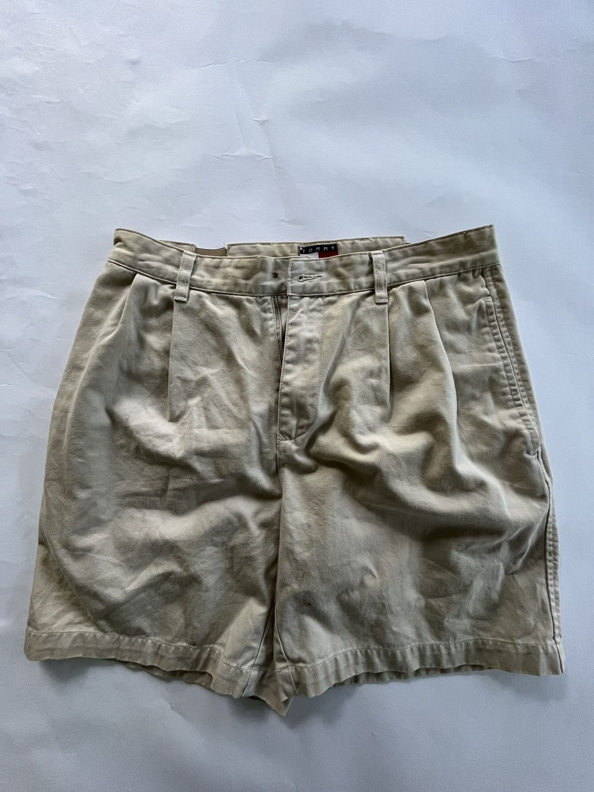 Tommy Hilfiger 90s Tommy Hilfiger Shorts Tan / 31 Size US 31 - 4 Thumbnail
