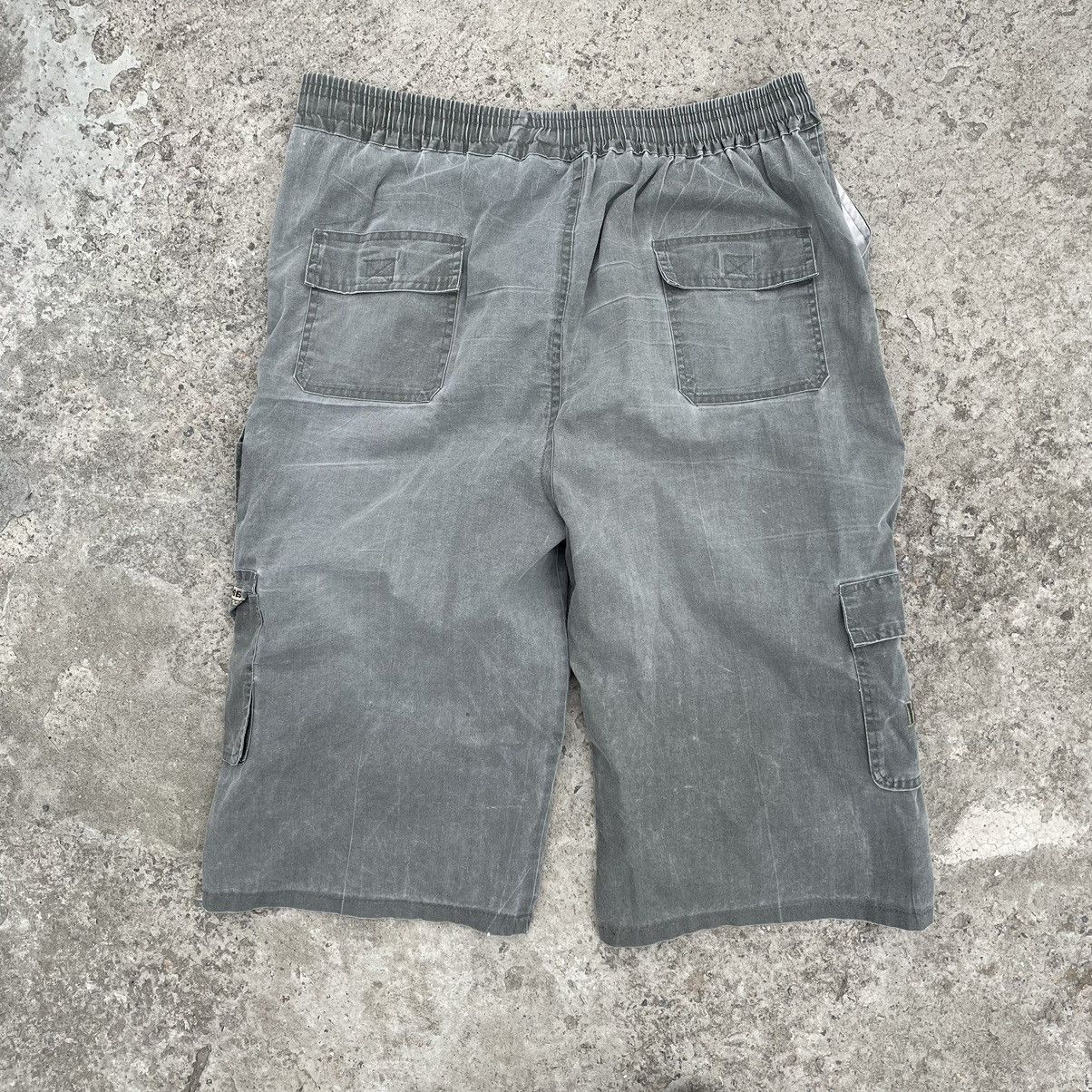Hugo Boss Vintage Hugo Boss Multi-pocket Cargo Y2K Style USA 90s Size US 32 / EU 48 - 3 Thumbnail