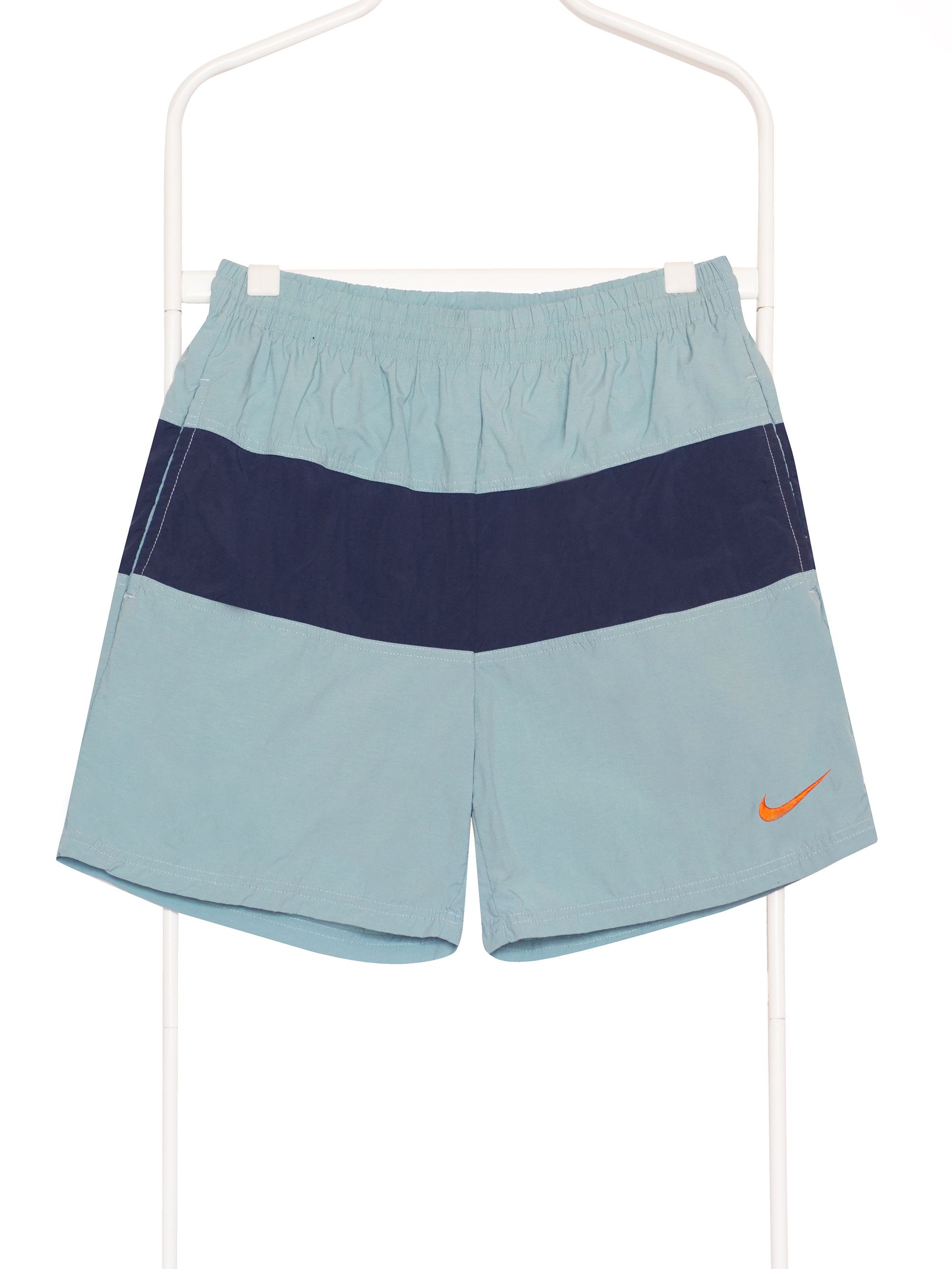 Nike Nike vintage 90s nylon shorts Size US 30 / EU 46 - 2 Thumbnail