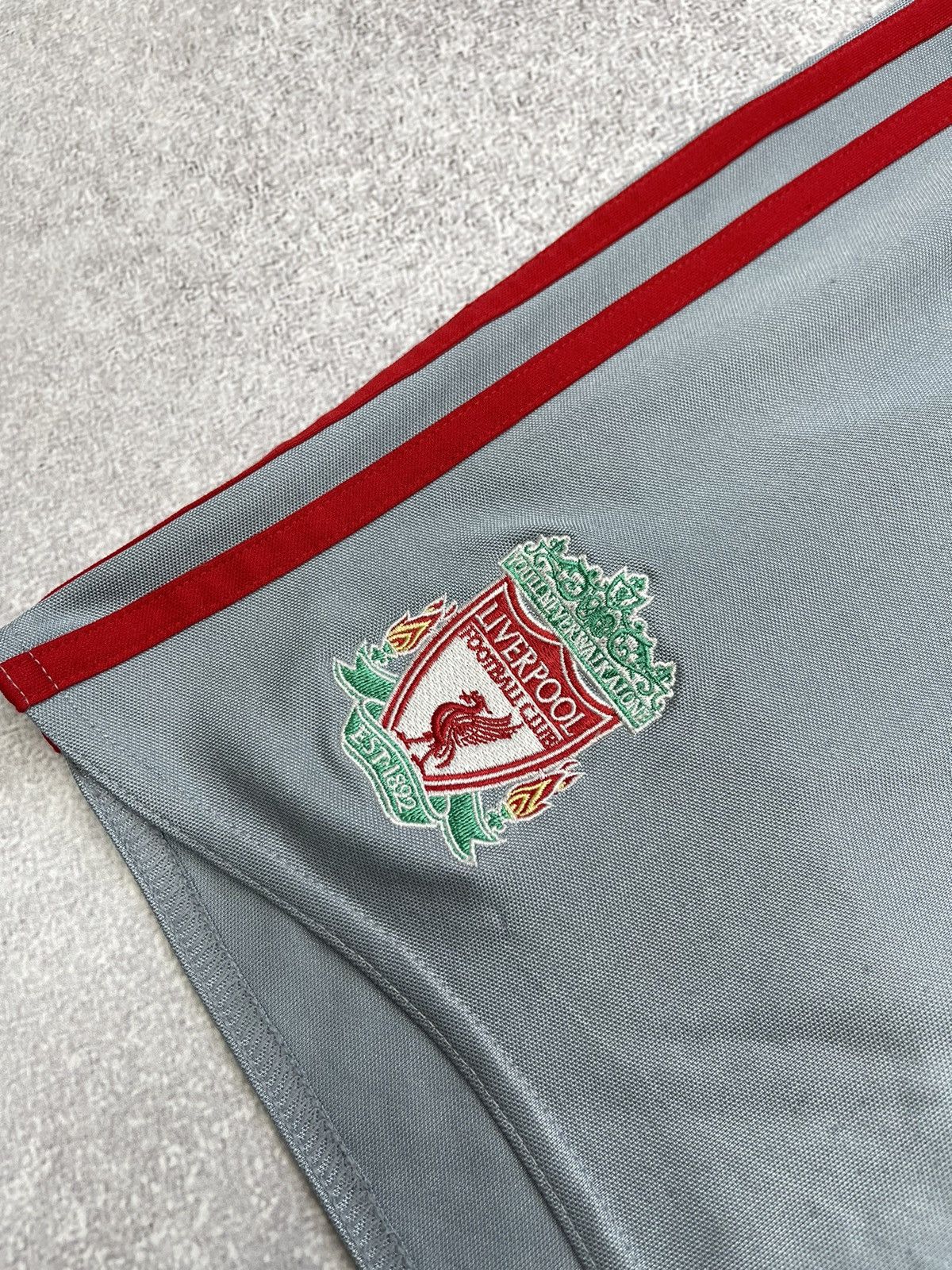 Adidas Vintage Adidas Liverpool LFC Football Shorts Jersey Size US 32 / EU 48 - 3 Thumbnail
