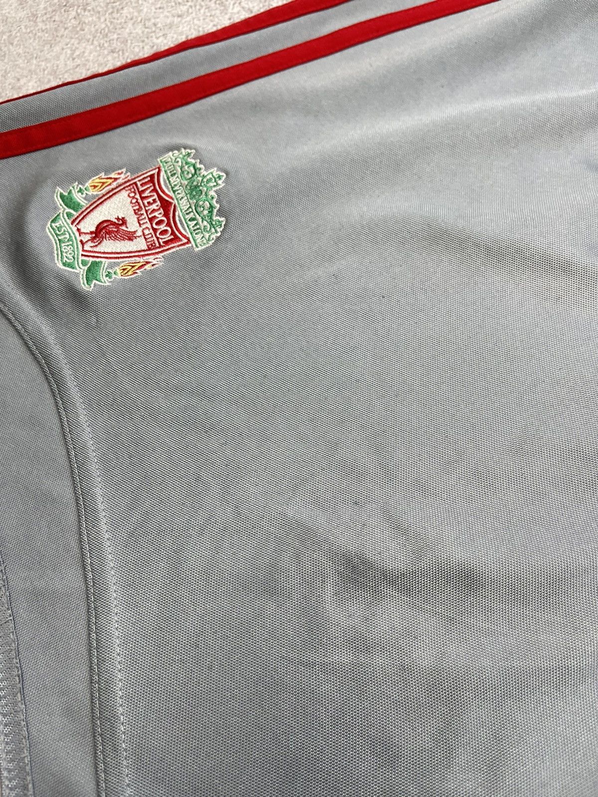 Adidas Vintage Adidas Liverpool LFC Football Shorts Jersey Size US 32 / EU 48 - 8 Thumbnail