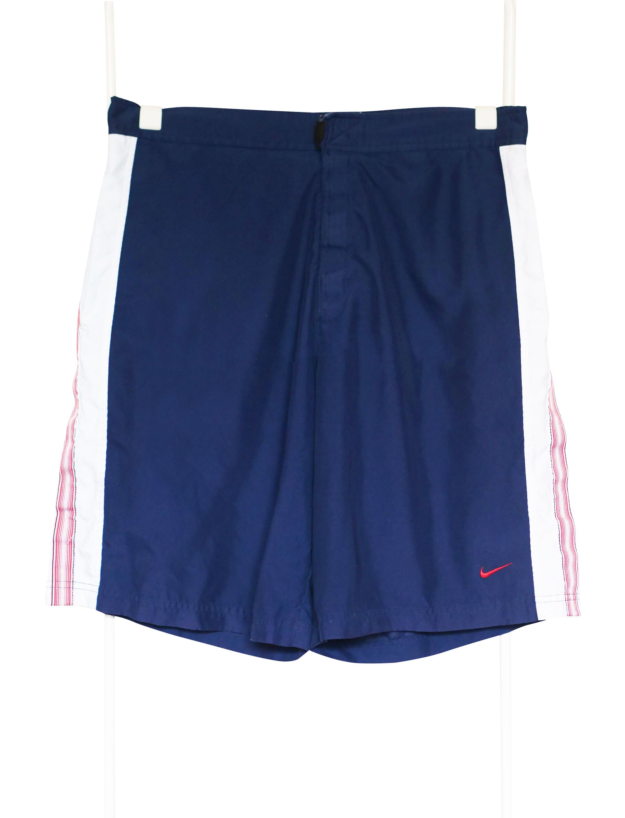 Nike Nike vintage shorts Size US 33 - 1 Thumbnail