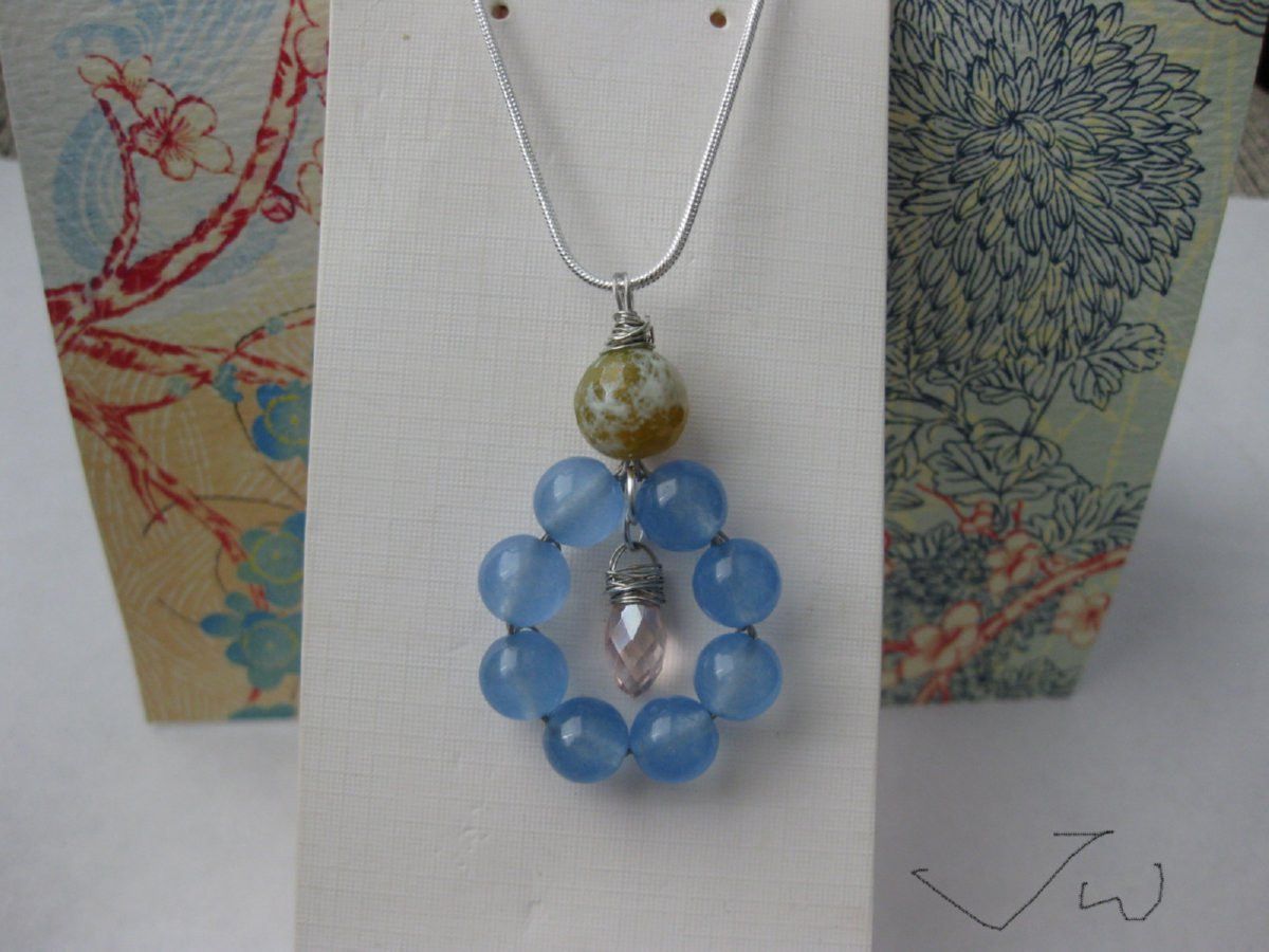 Handmade Crystal and Agate Beads Silver Necklace Size ONE SIZE - 1 Thumbnail
