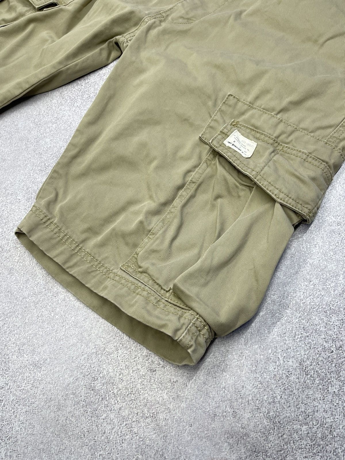 Levi's Vintage Levis Cargo Shorts Size L Size US 34 / EU 50 - 6 Thumbnail