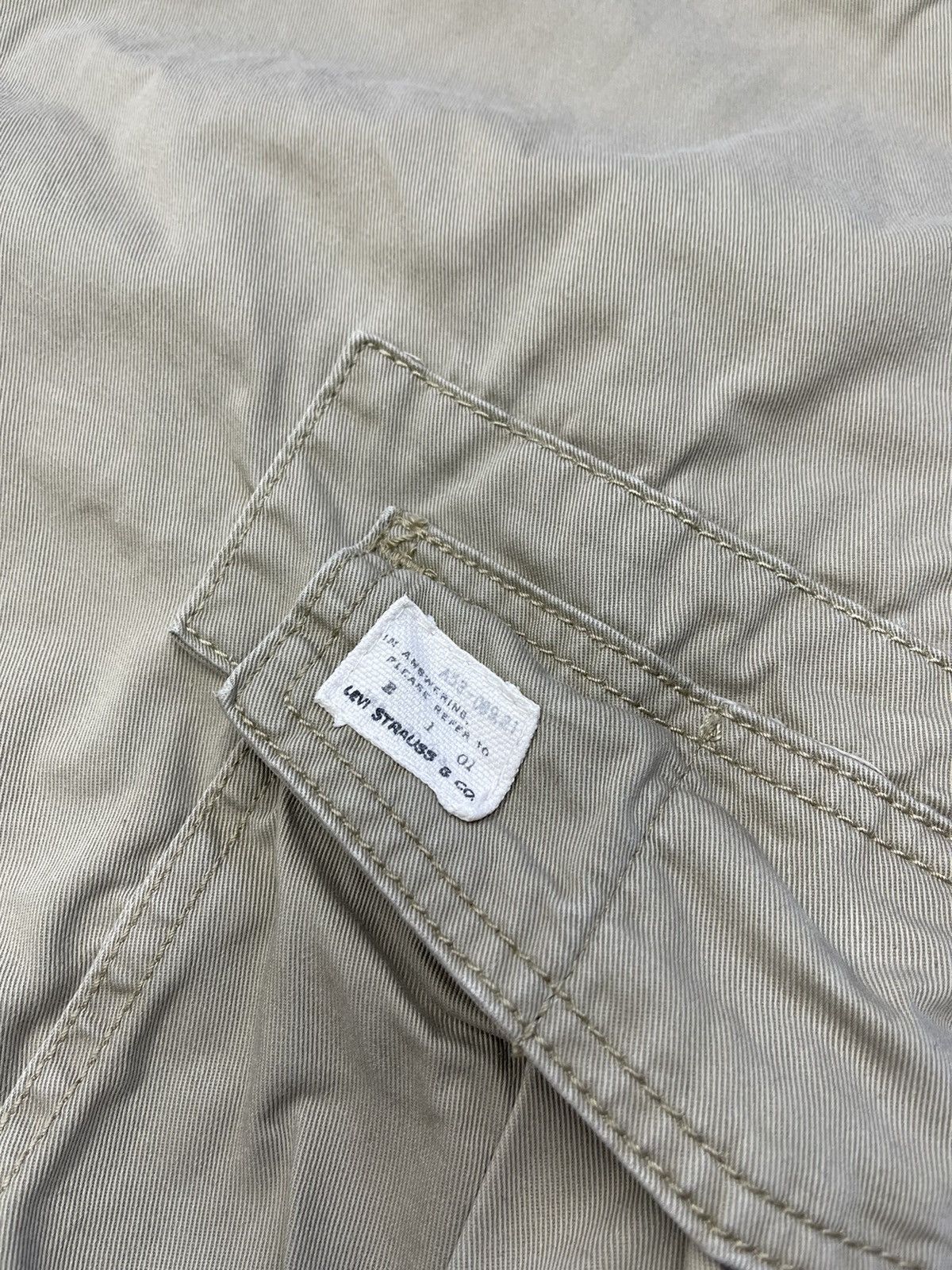 Levi's Vintage Levis Cargo Shorts Size L Size US 34 / EU 50 - 7 Thumbnail