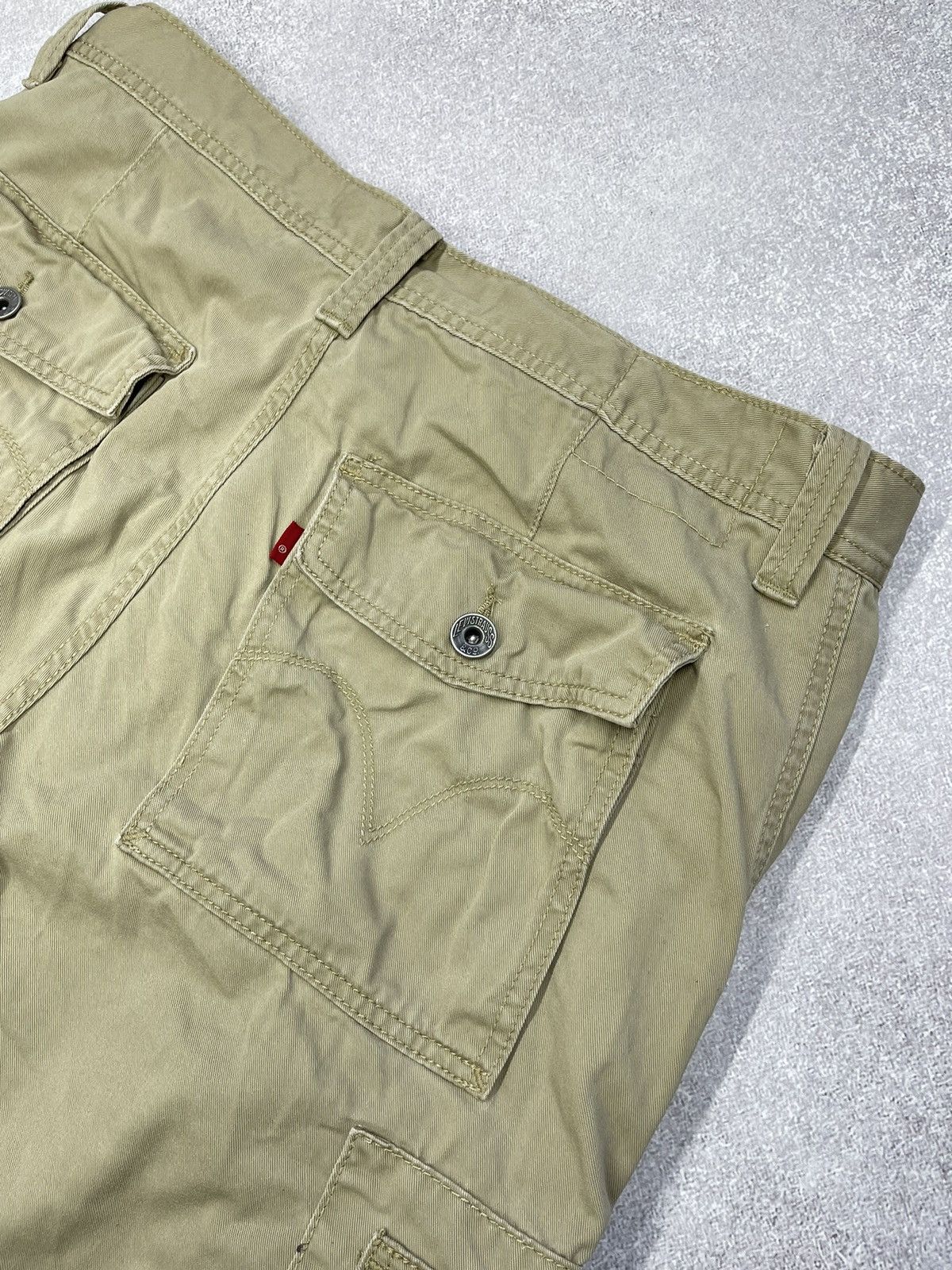 Levi's Vintage Levis Cargo Shorts Size L Size US 34 / EU 50 - 3 Thumbnail