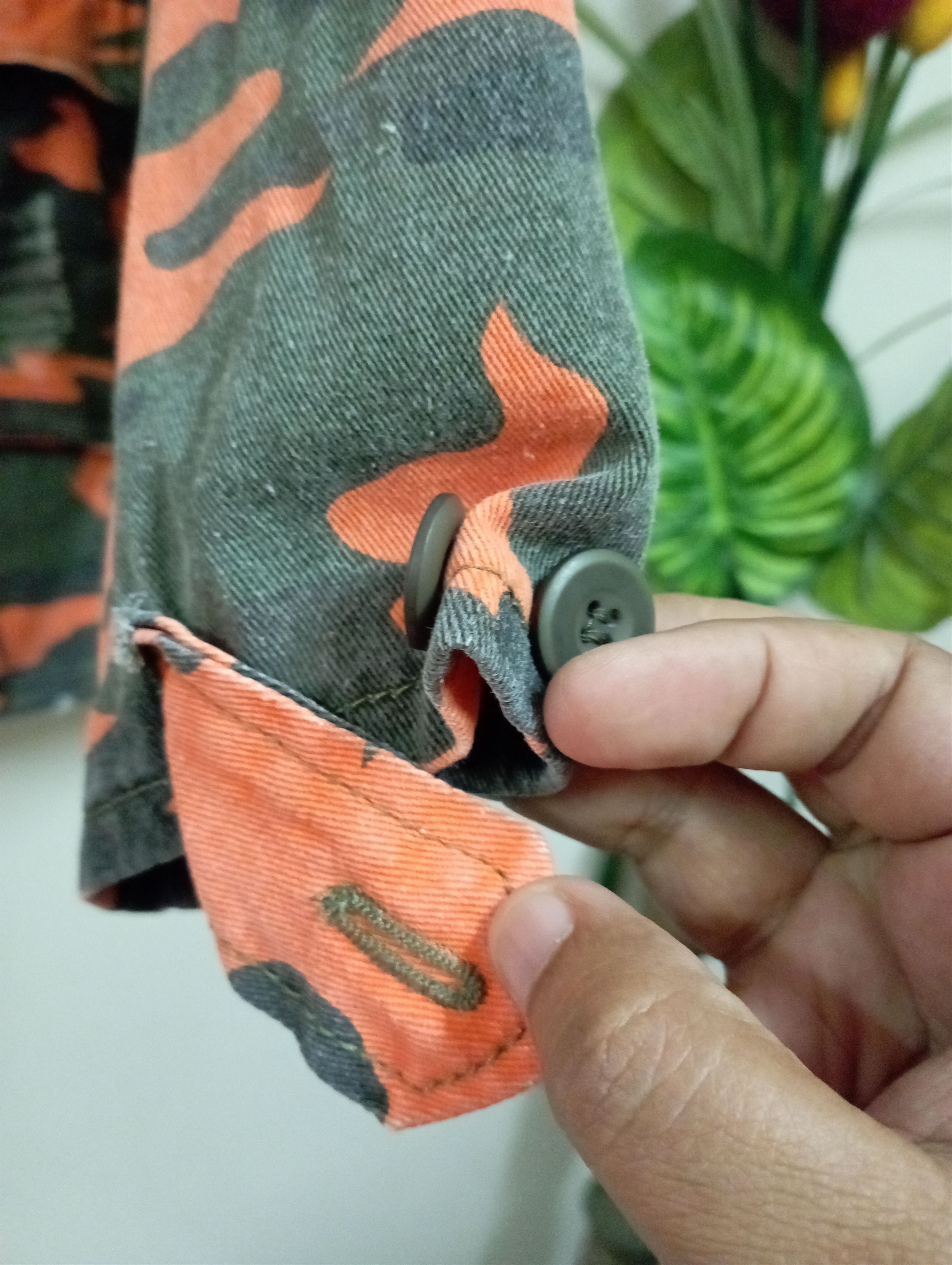 Vintage Vintage Army Four Pockets Orange Camo Parkas Size US L / EU 52-54 / 3 - 5 Thumbnail
