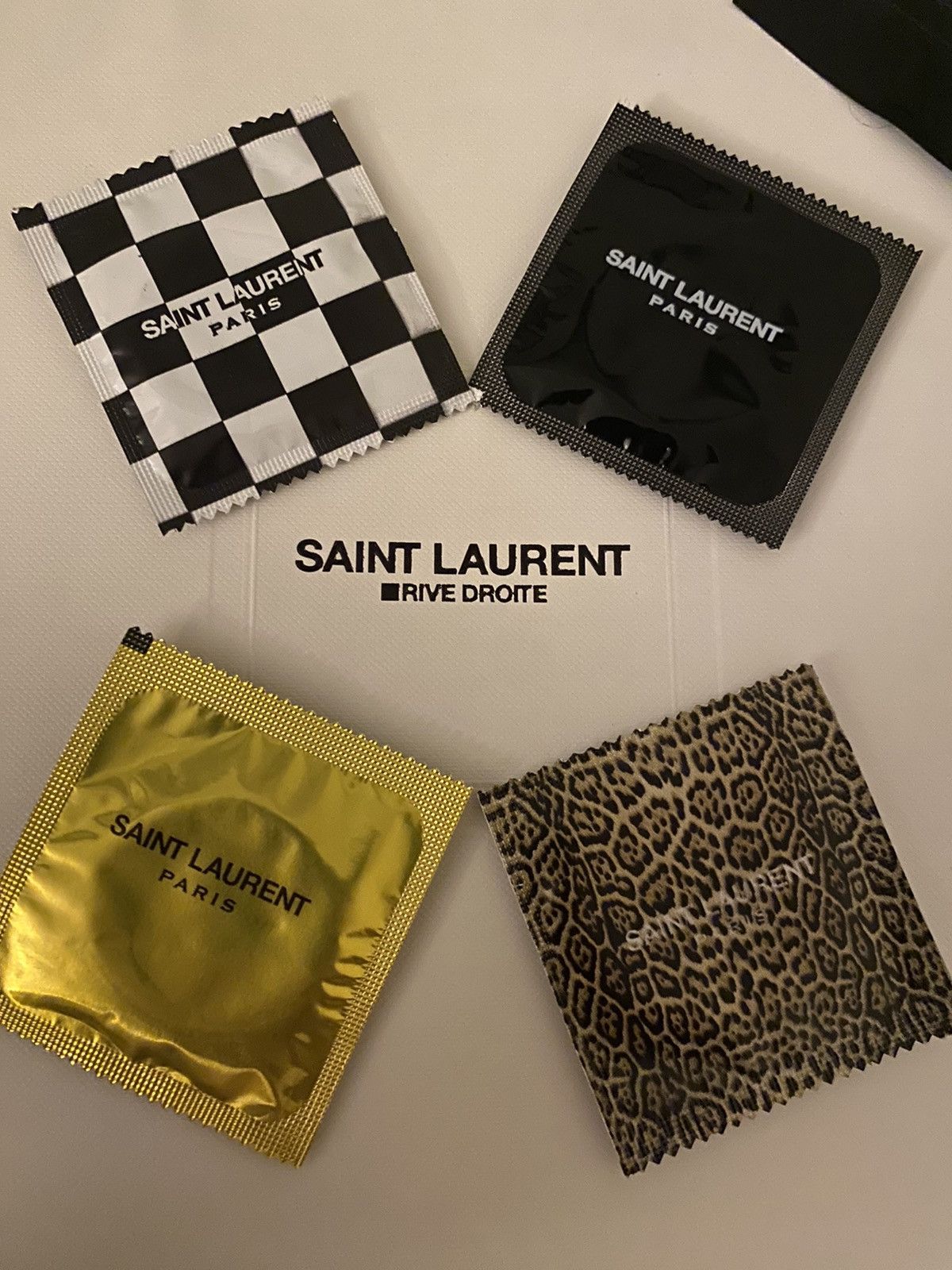 SUPPORT KM POUR GEL DESINFECTANT