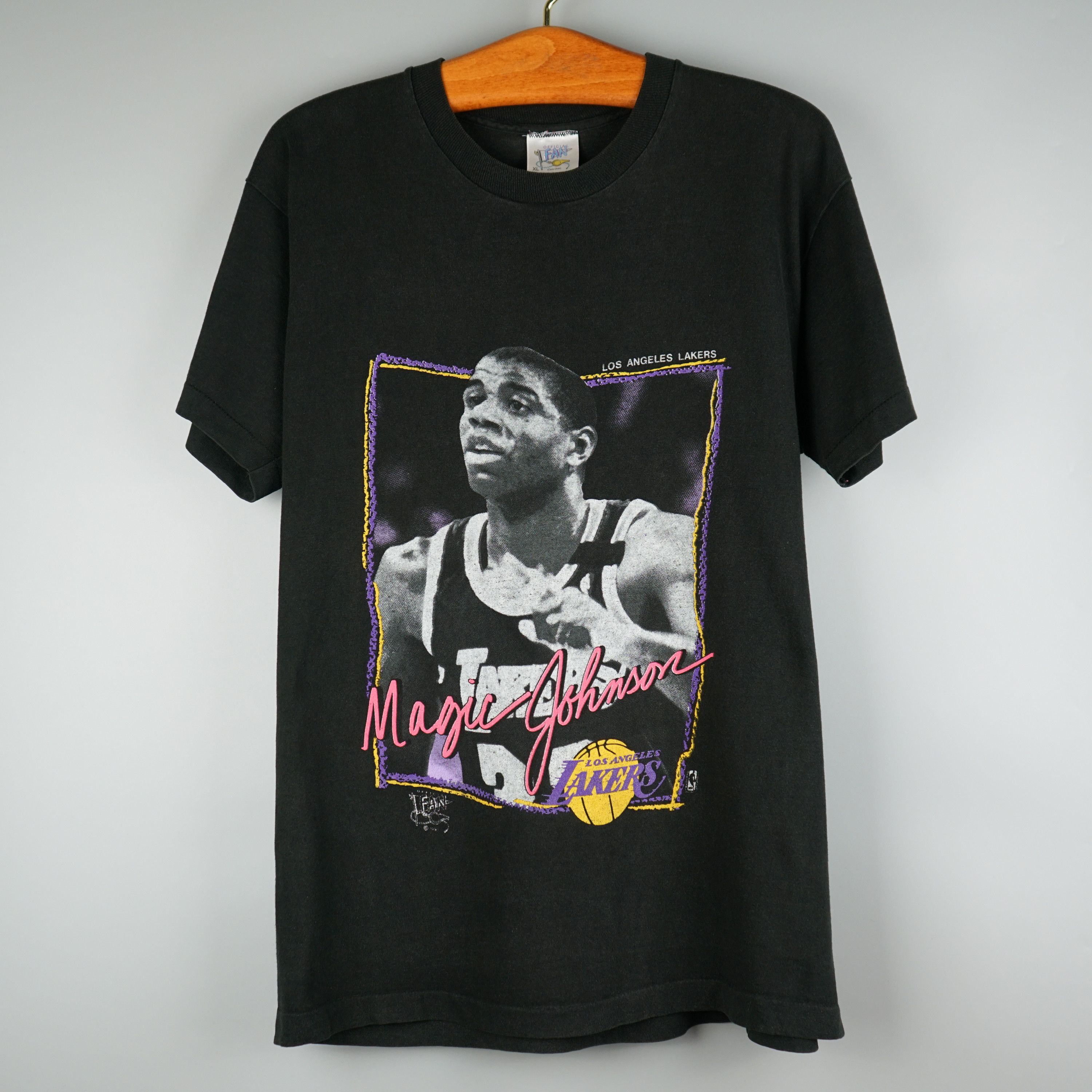 NBA × Vintage 1990 Magic Johnson Lakers t-shirt Size US XL / EU 56 / 4 - 1 Thumbnail