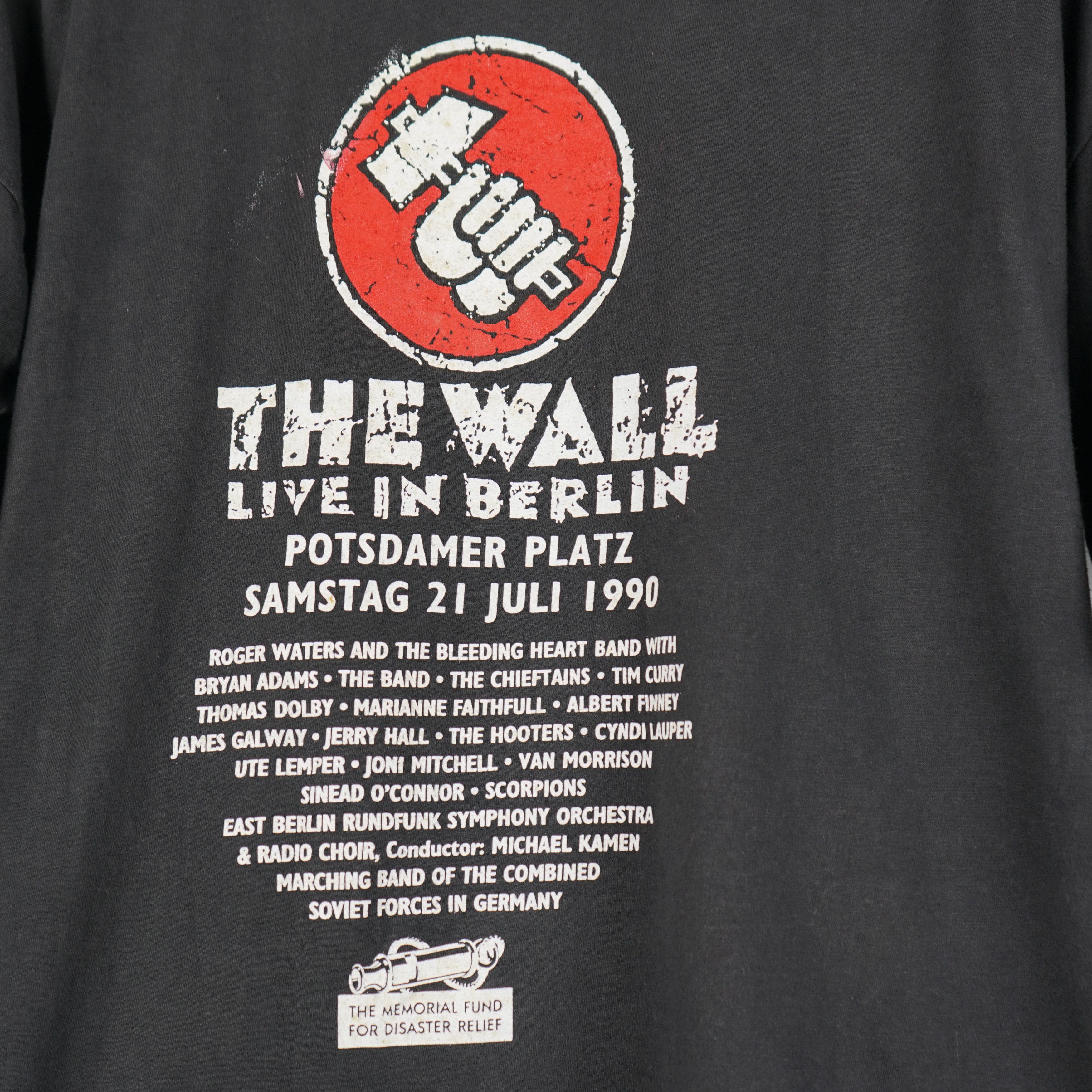Band Tees × Vintage 1990 Pink Floyd The Wall Concert t-shirt Live in Berlin Size US L / EU 52-54 / 3 - 9 Thumbnail