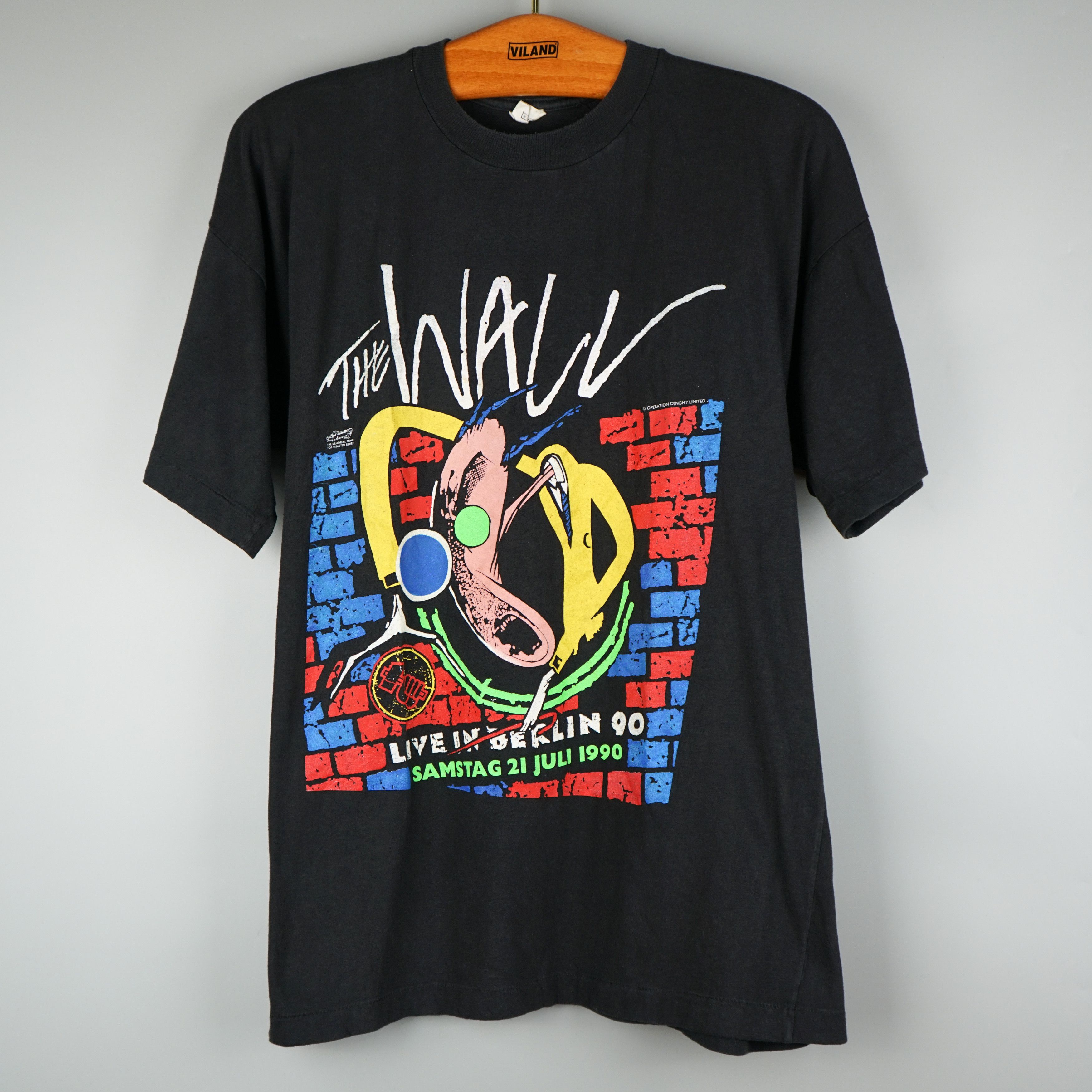Band Tees × Vintage 1990 Pink Floyd The Wall Concert t-shirt Live in Berlin Size US L / EU 52-54 / 3 - 1 Thumbnail
