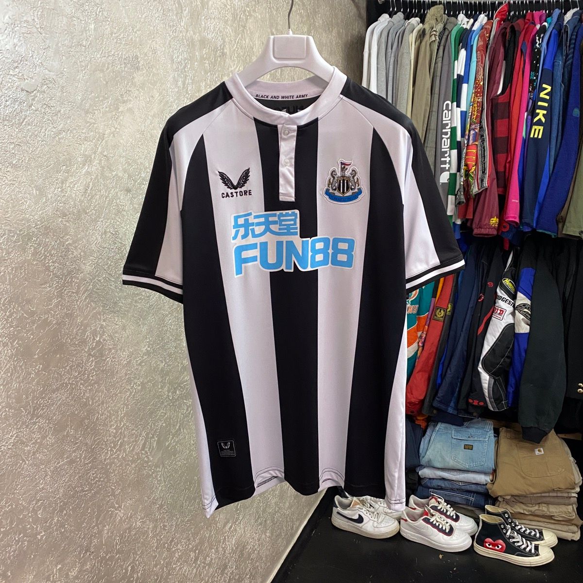 Pre-owned Jersey X Soccer Jersey Blokecore Xl Y2k Newcastle 2022 Home Football Shirt In Stripe