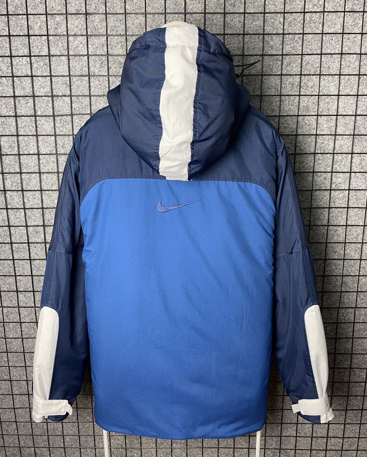 Nike × Nike ACG × Vintage Nike Vintage Embroidered Swoosh Logo Puffer Jacket Size L Size US L / EU 52-54 / 3 - 1 Thumbnail