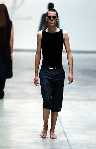 Yves Saint Laurent YVES SAINT LAURENT/HEDI SLIMANI black wool shorts Size US 33 - 1 Thumbnail
