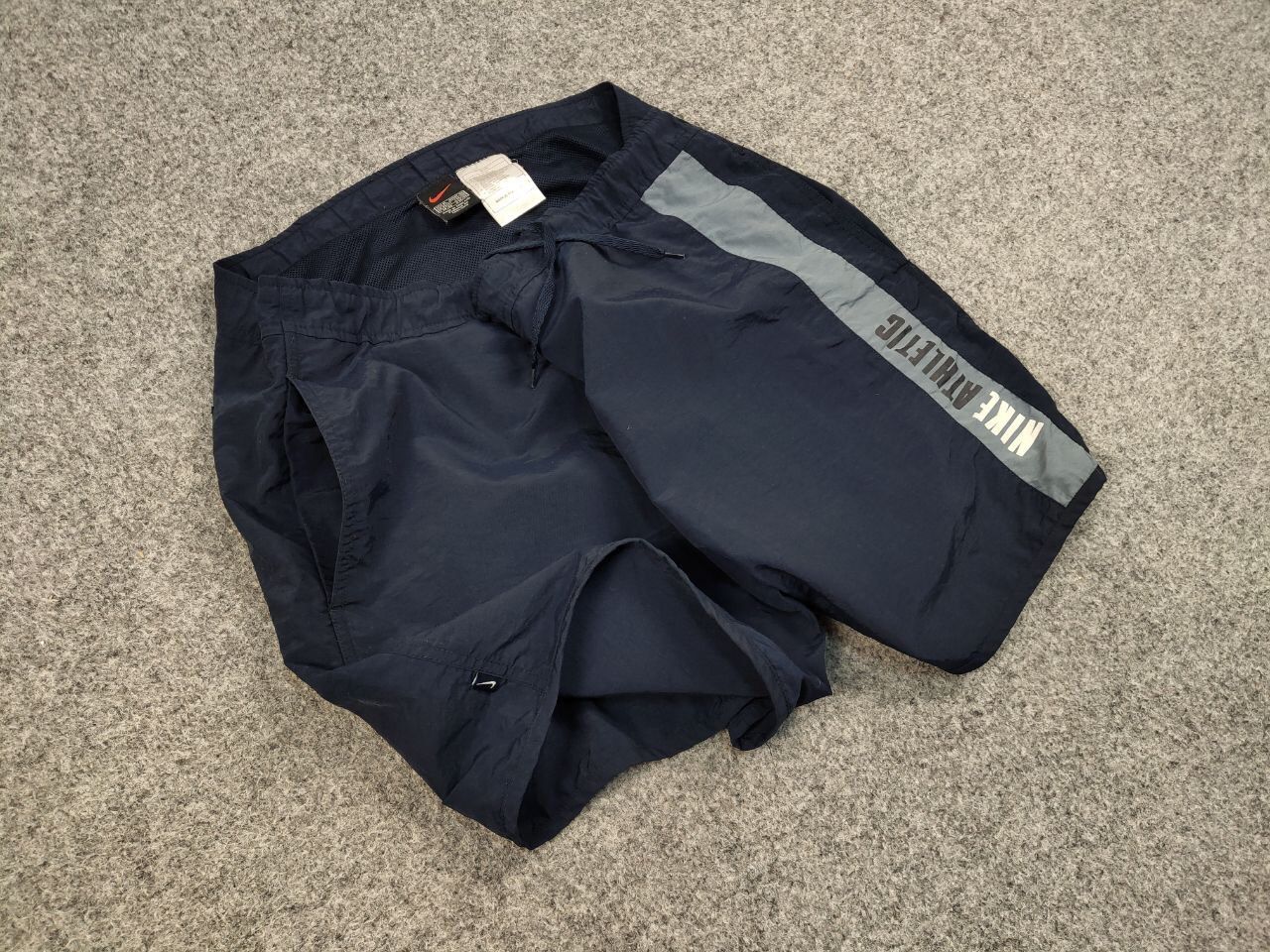 Nike Vintage 90's Nike Athletic Shorts Blue Logo Swoosh Casual Size US 36 / EU 52 - 10 Thumbnail