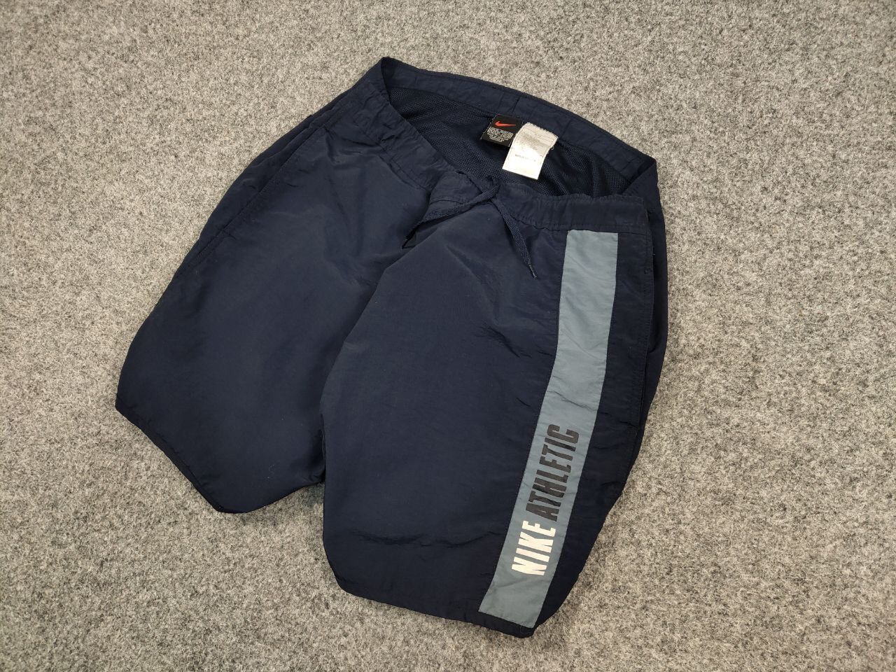 Nike Vintage 90's Nike Athletic Shorts Blue Logo Swoosh Casual Size US 36 / EU 52 - 3 Thumbnail