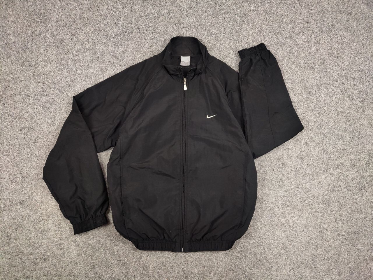 Nike Vintage 90's Nike Swoosh nylon Lightweight Track Jacket Size US M / EU 48-50 / 2 - 14 Thumbnail
