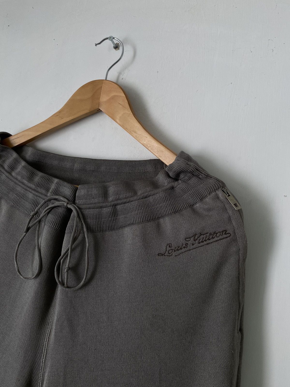 Louis Vuitton Louis Vuitton Rare Luxury Pants Size US 34 / EU 50 - 2 Thumbnail