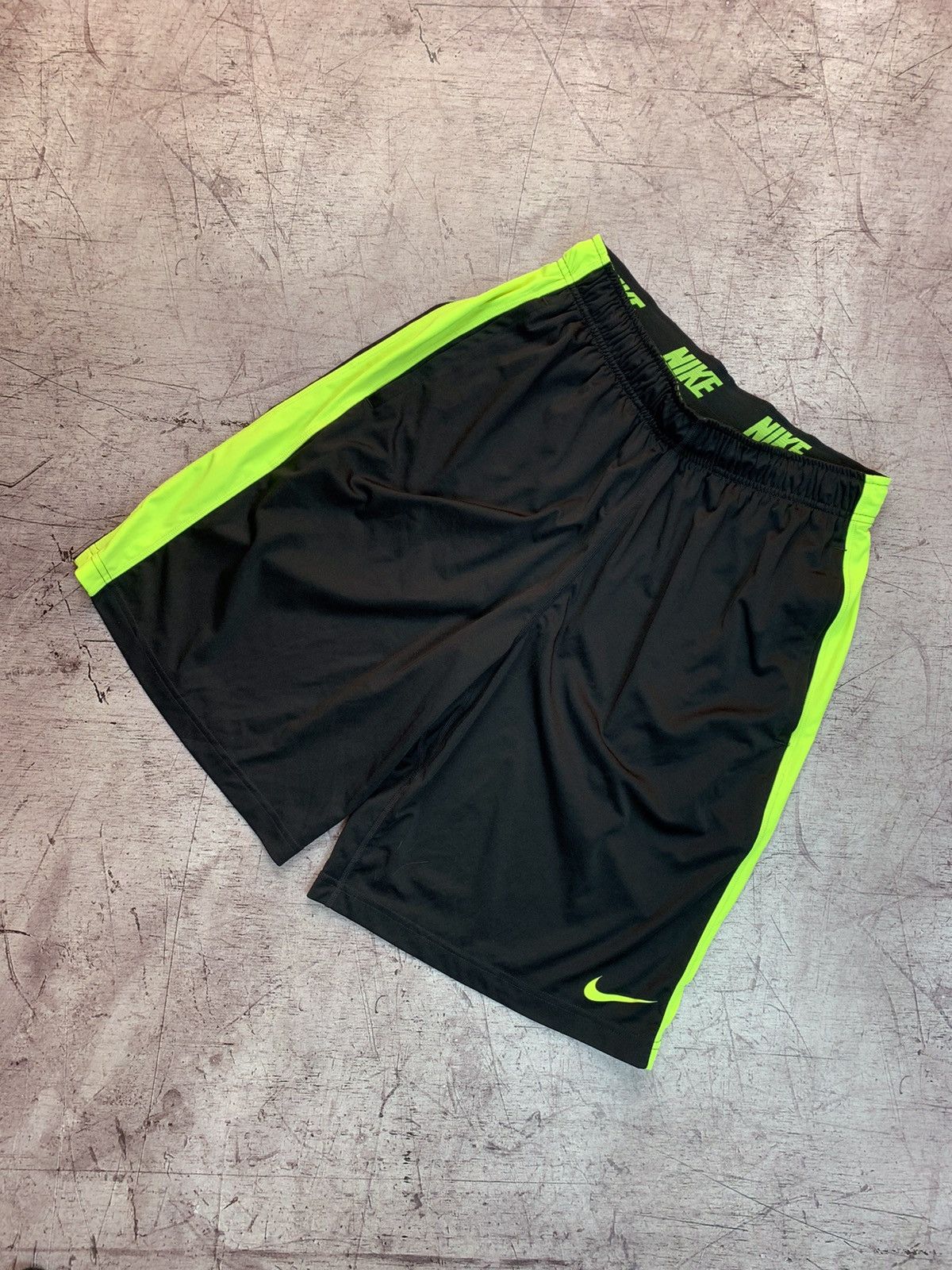 Nike × Vintage Vintage Nike Y2K Hype Shorts Size US 32 / EU 48 - 1 Thumbnail