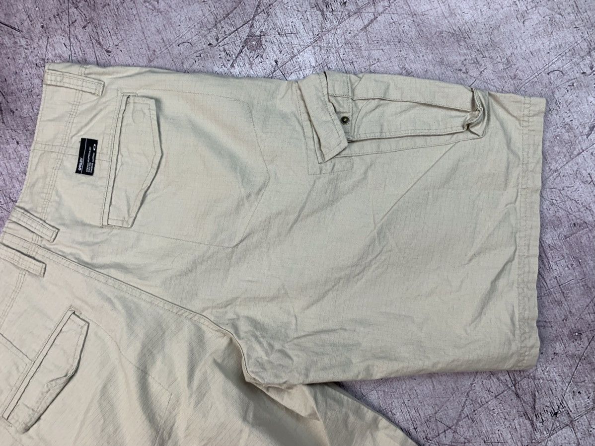 Oakley × Vintage Oakley Vintage Cargo Shorts y2k Size US 33 - 6 Thumbnail
