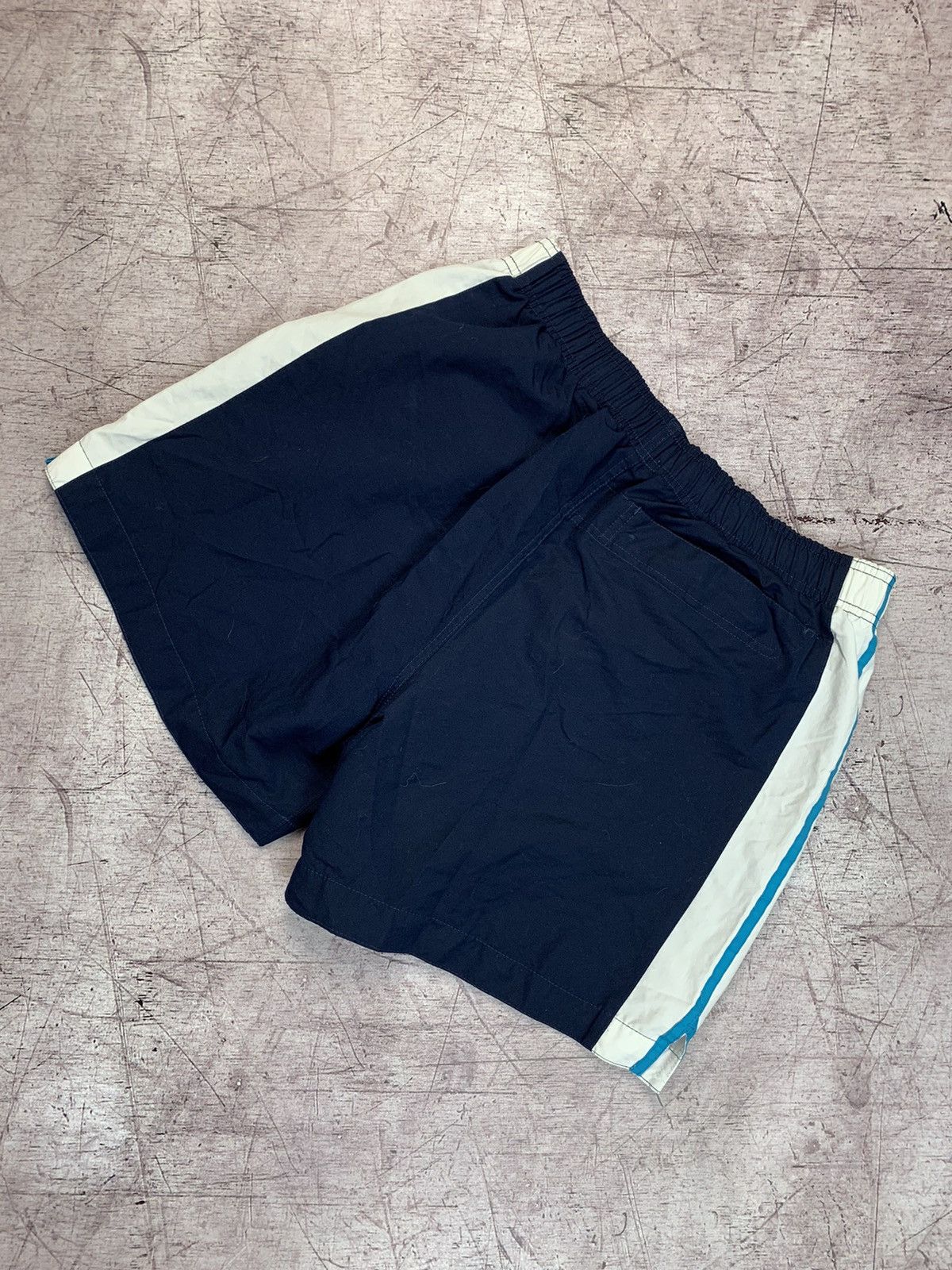 Nike Nike Vintage Y2K Shorts Size US 34 / EU 50 - 5 Thumbnail