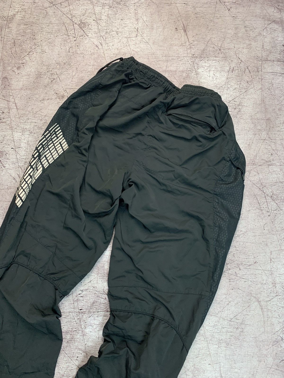 Nike × Vintage Nike Vintage Mens Nylon Track Pants Y2K Drill Style Size US 34 / EU 50 - 7 Thumbnail