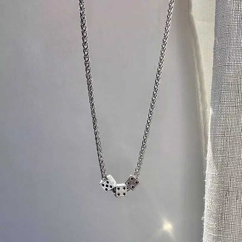 Other Dice Twisted Chain Clavicle Necklace Size ONE SIZE - 2 Thumbnail
