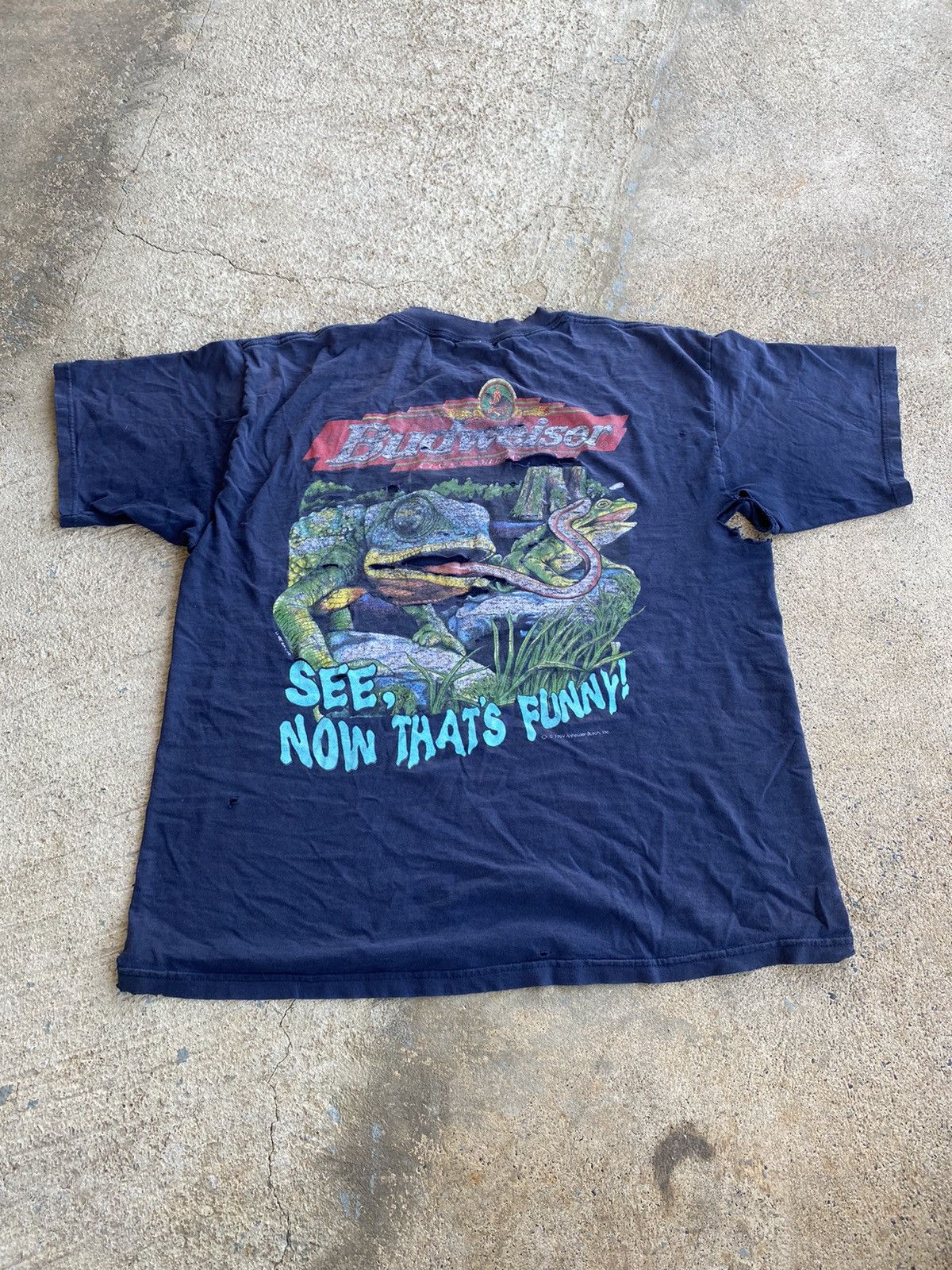 Budweiser × Vintage Vintage 90’s Budweiser Frog Distressed Thrashed Shirt Size US XL / EU 56 / 4 - 1 Thumbnail