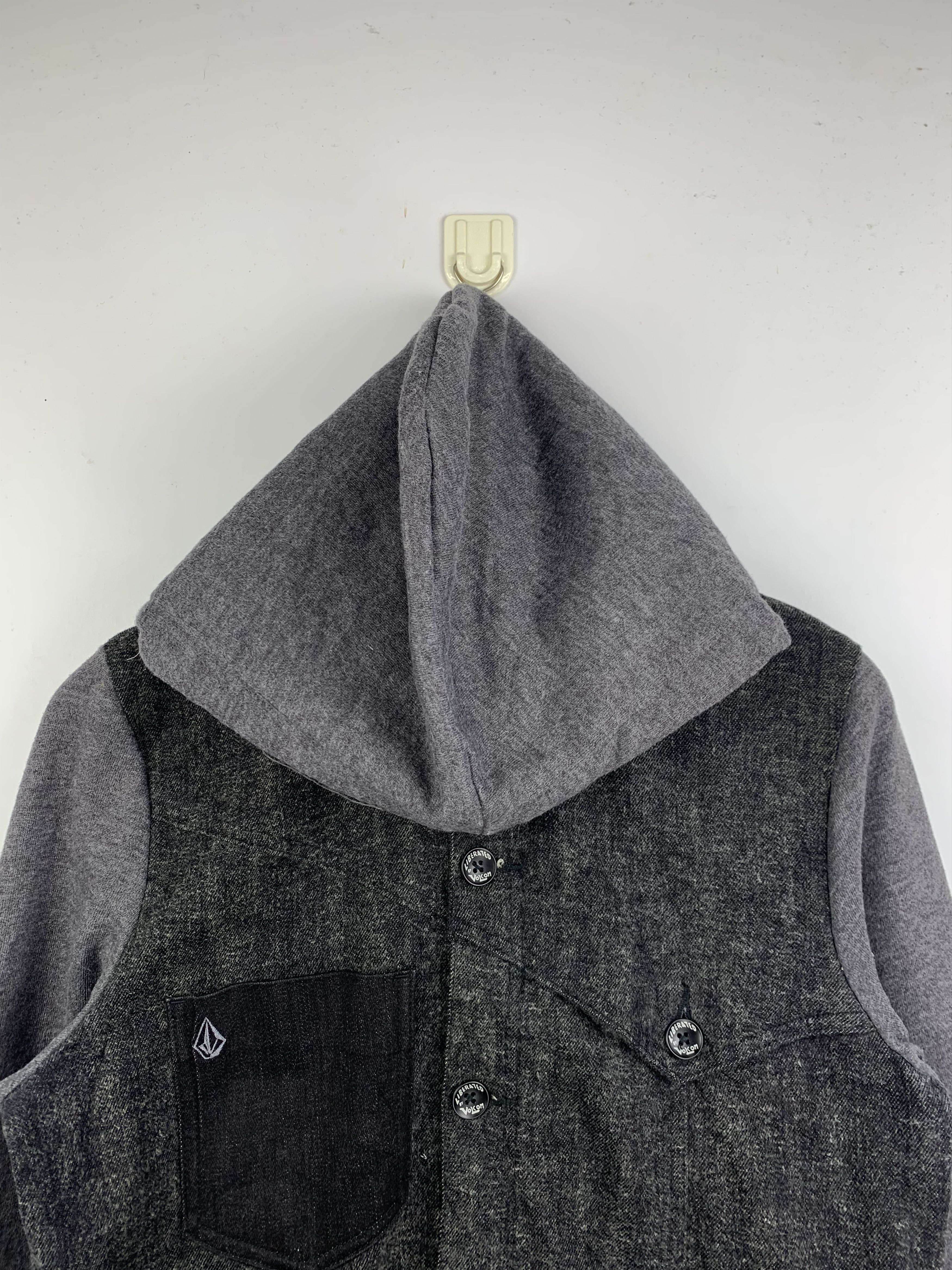Vintage Vintage VOLCOM Hoodie Button Up Wool Jacket Size US S / EU 44-46 / 1 - 3 Thumbnail