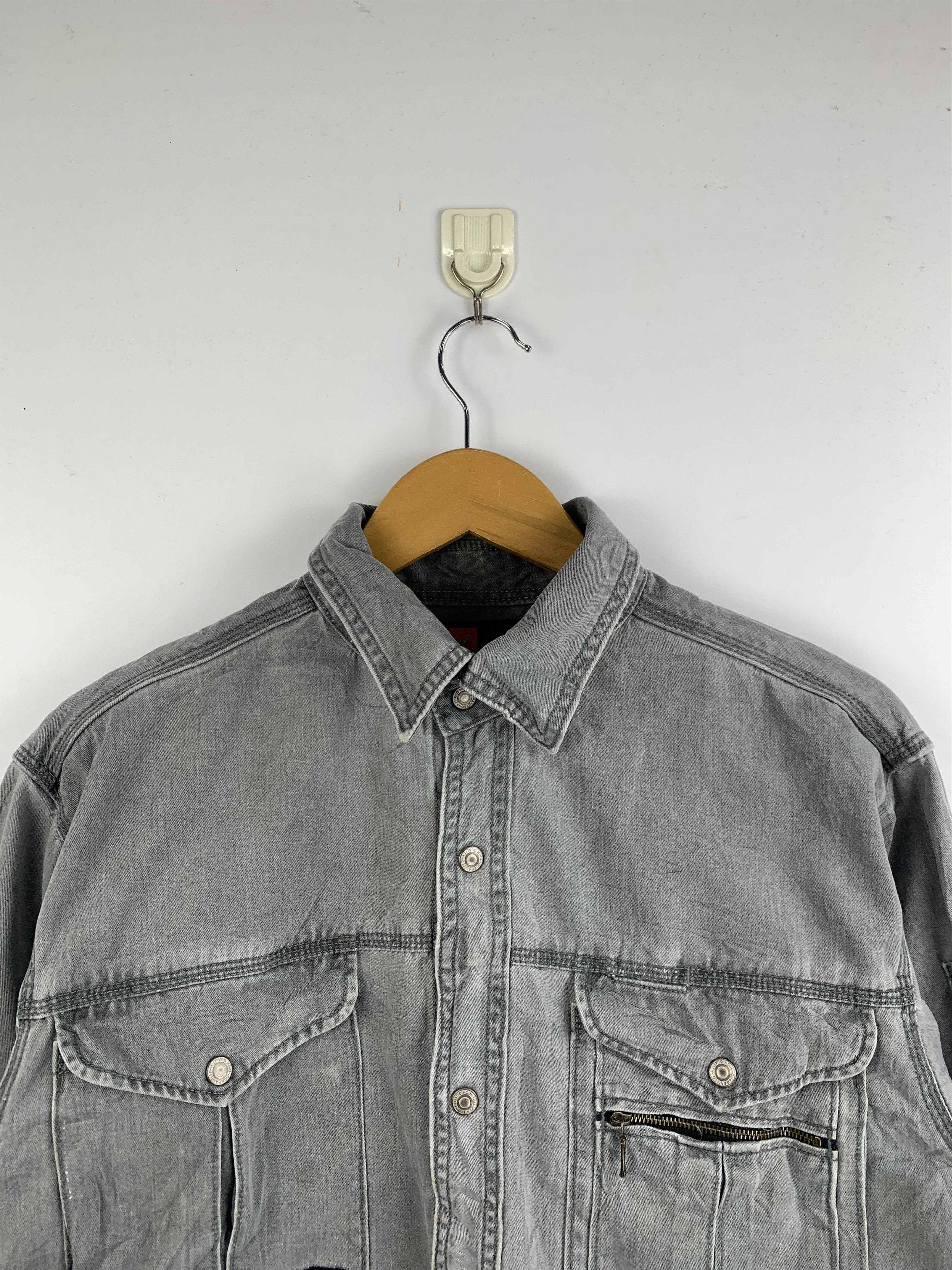 Japanese Brand Vintage Even River Long Sleeve Button Up Denim Shirts Size US L / EU 52-54 / 3 - 3 Thumbnail