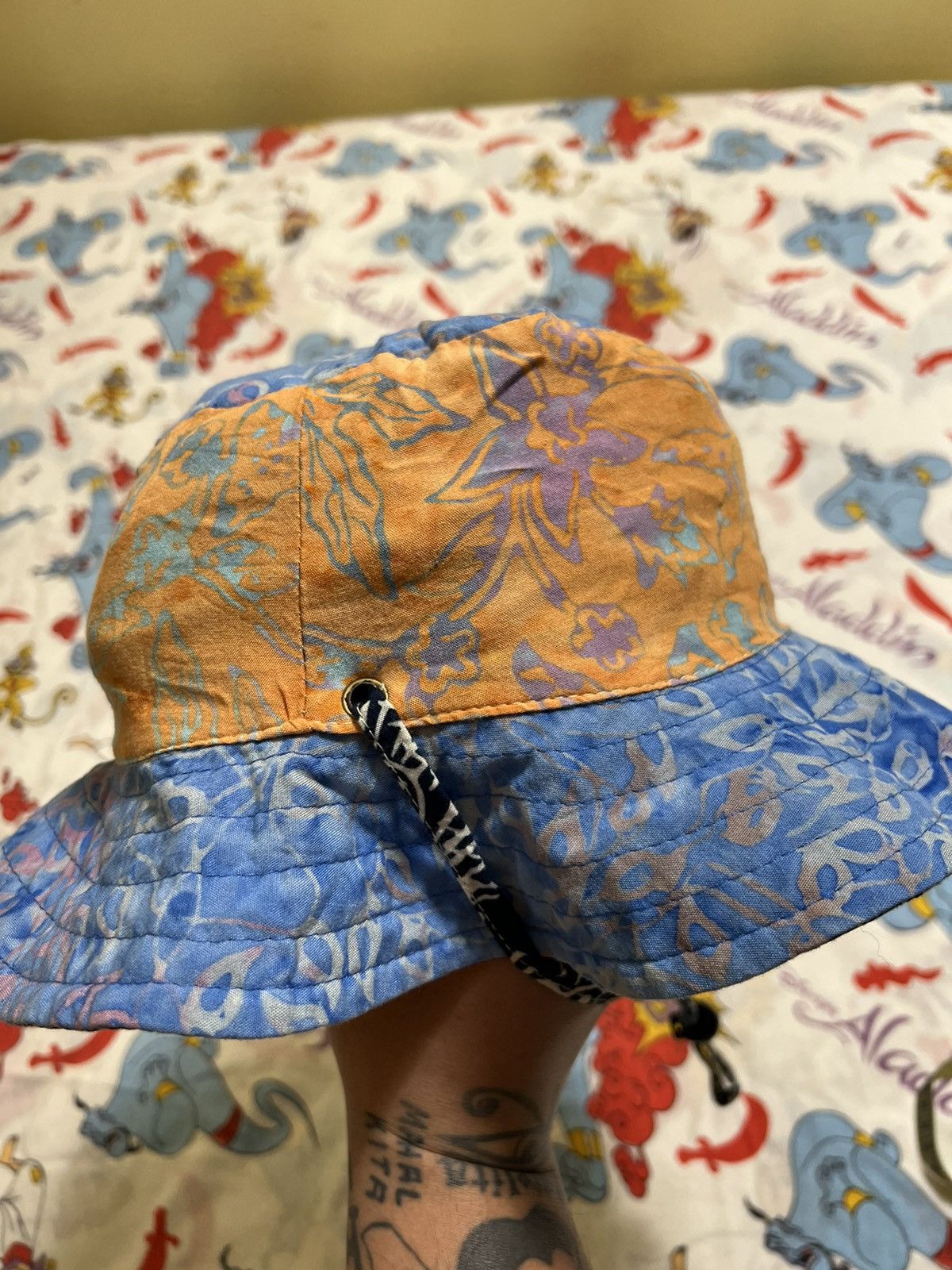 Vintage ***FINAL DROP***RARE 00s reversible abstract bucket hat Size ONE SIZE - 14 Thumbnail
