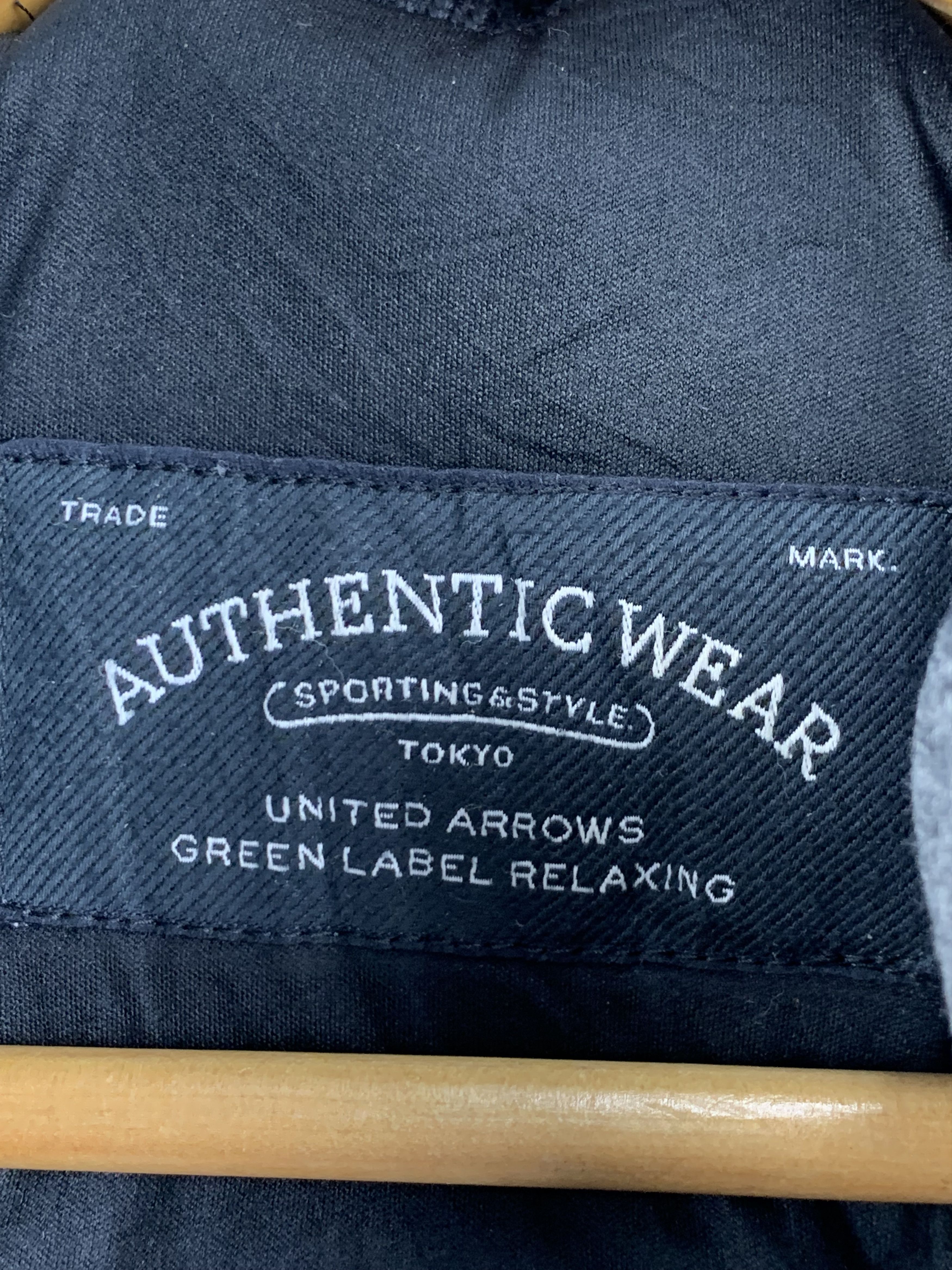Japanese Brand Vintage Greendown Hoodie Zip Up Puffer Down Jacket Size US S / EU 44-46 / 1 - 10 Thumbnail