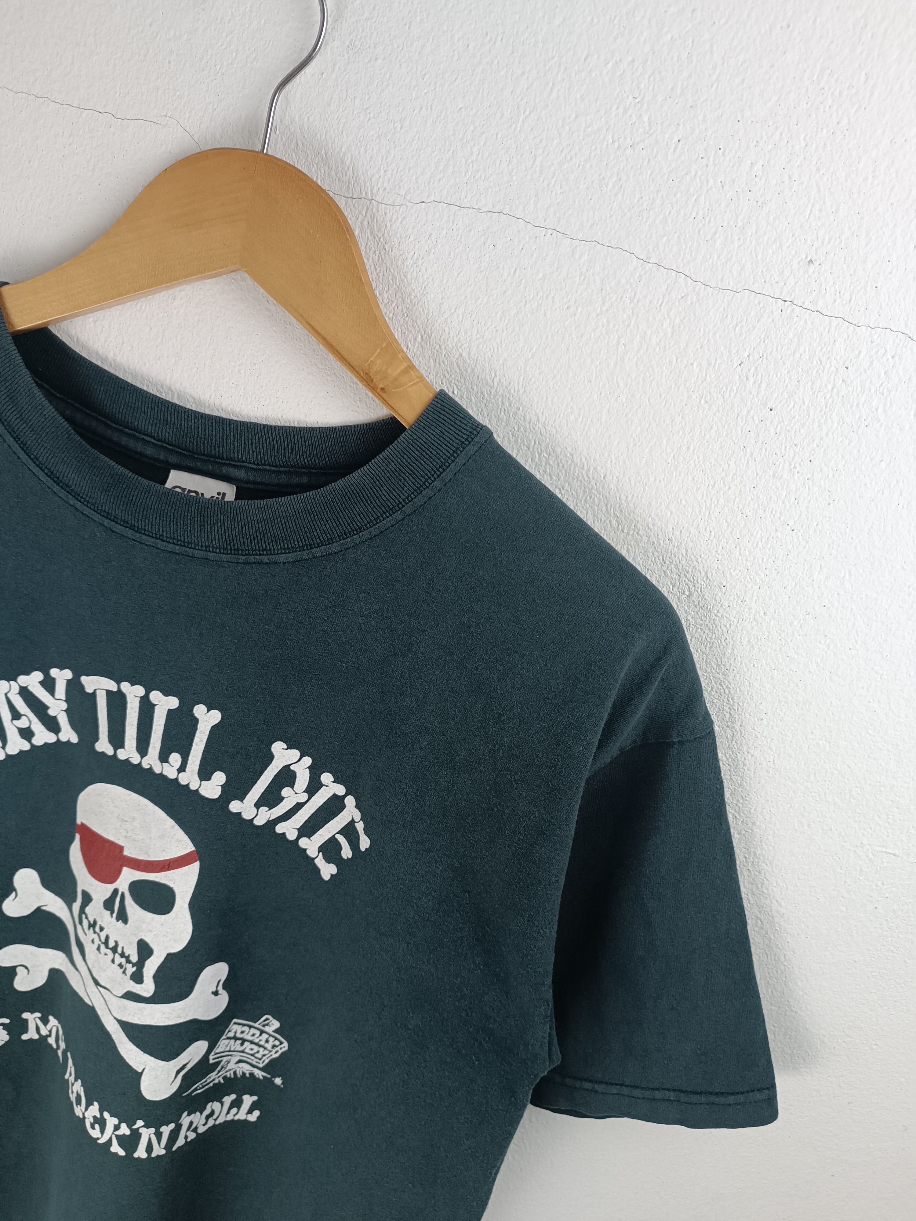 Band Tees VINTAGE FADED Y2K YO-KING JAPANESE SINGER TEE Size US M / EU 48-50 / 2 - 7 Thumbnail